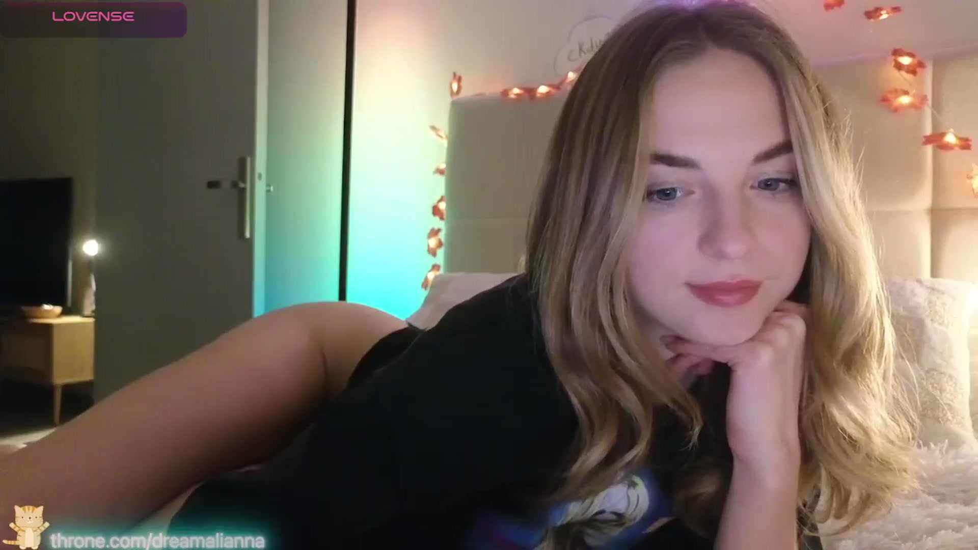Gallery image thumbnail from DreamAlianna's myfreecams stream on, 01/16/2026, 01:36 image 18 of 20