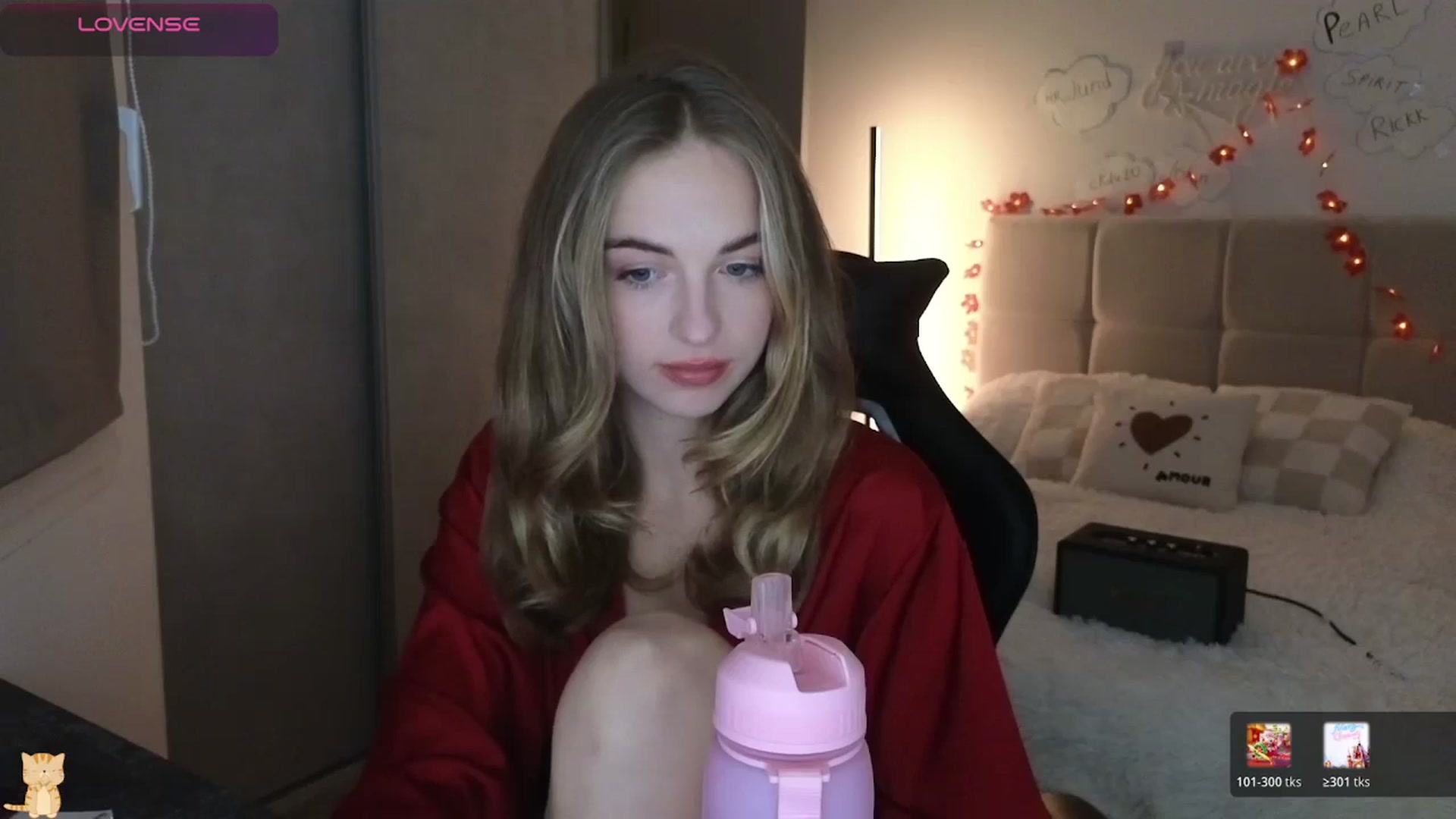 Gallery image thumbnail from DreamAlianna's myfreecams stream on, 01/27/2026, 21:32 image 18 of 20