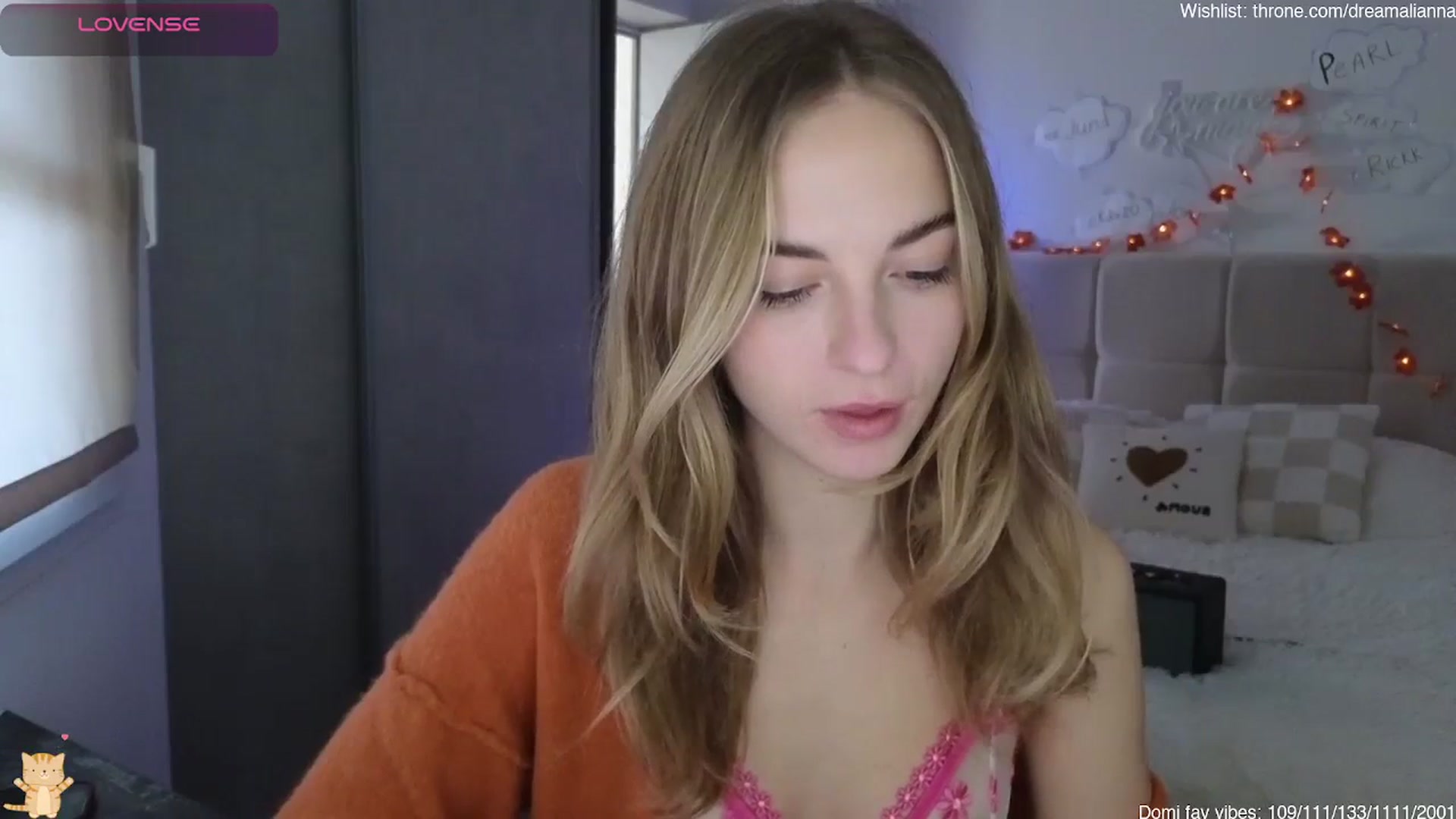 Gallery image thumbnail from DreamAlianna's myfreecams stream on, 01/30/2026, 09:02 image 8 of 20