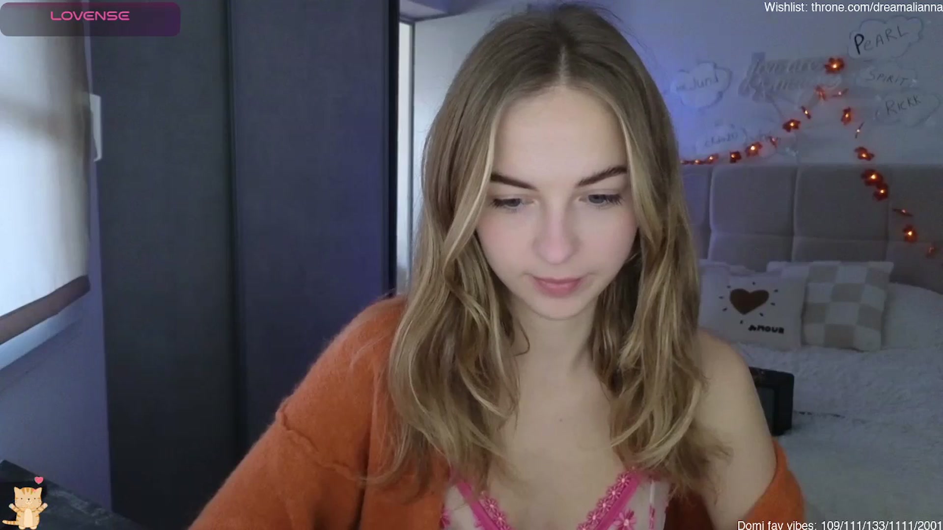 Gallery image thumbnail from DreamAlianna's myfreecams stream on, 01/30/2026, 09:02 image 6 of 20