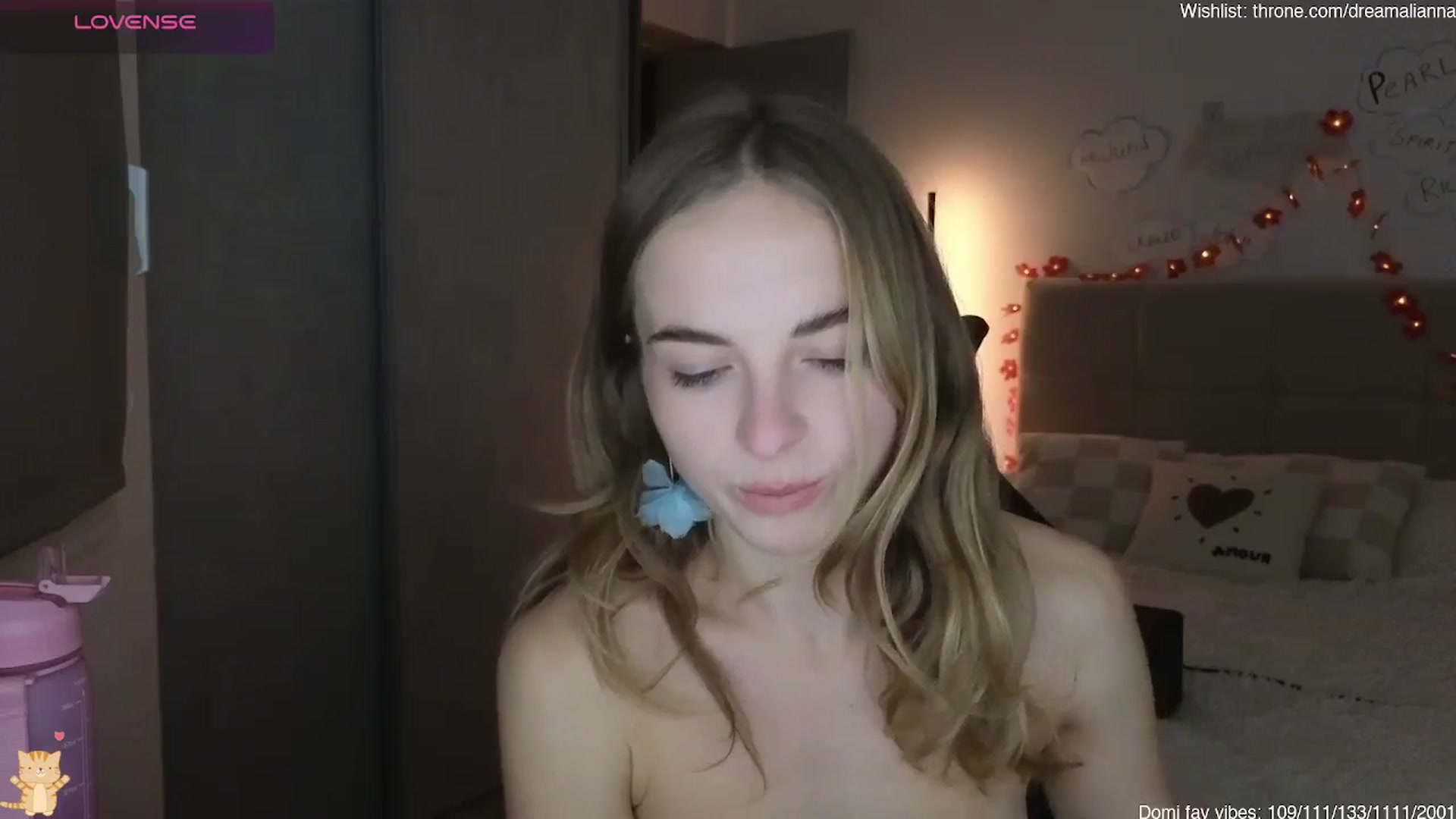 Gallery image thumbnail from DreamAlianna's myfreecams stream on, 01/31/2026, 01:14 image 4 of 20