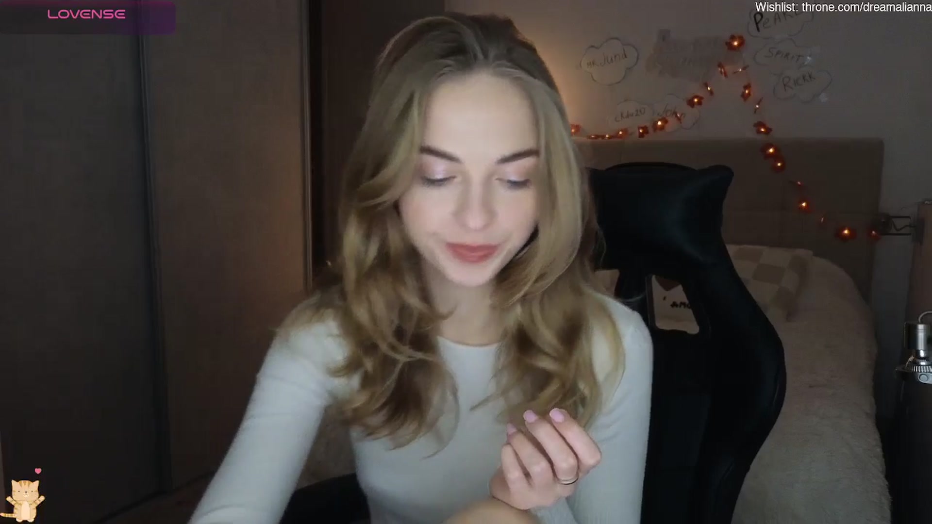 Gallery image thumbnail from DreamAlianna's myfreecams stream on, 01/31/2026, 17:24 image 16 of 20