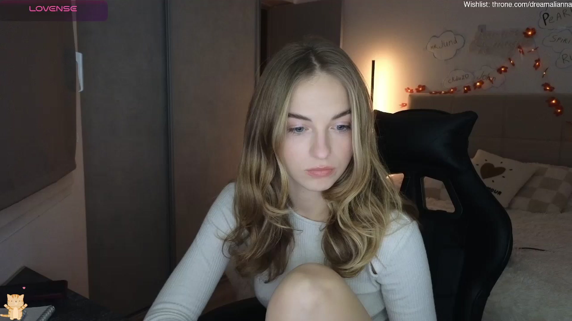Gallery image thumbnail from DreamAlianna's myfreecams stream on, 01/31/2026, 19:04 image 4 of 20