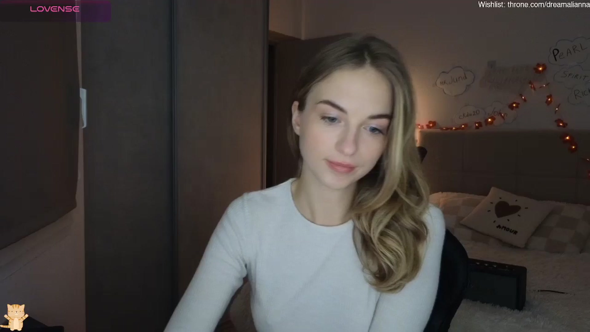 Gallery image thumbnail from DreamAlianna's myfreecams stream on, 01/31/2026, 19:04 image 3 of 20
