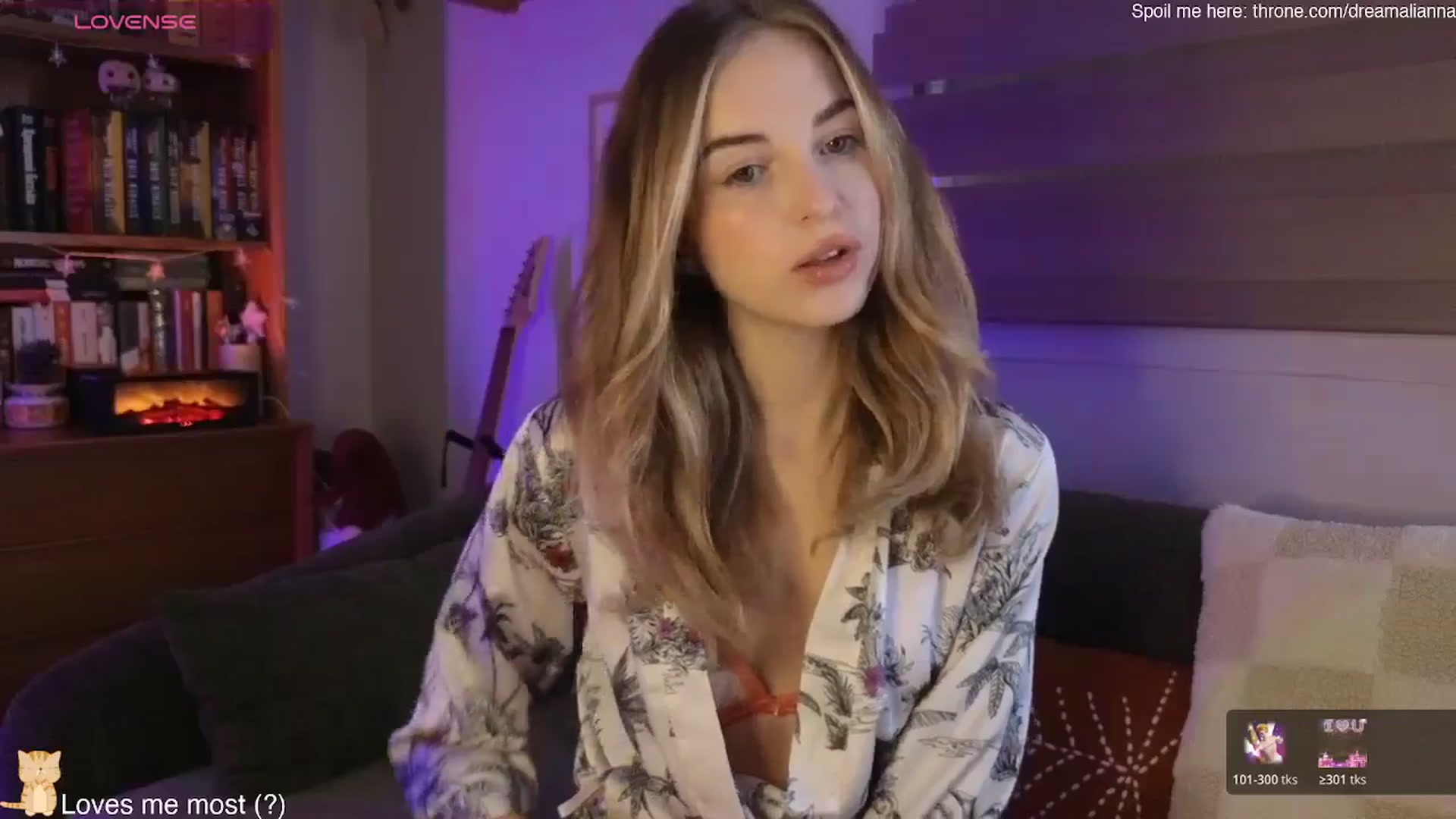Gallery image thumbnail from DreamAlianna's myfreecams stream on, 02/03/2026, 13:36 image 9 of 20