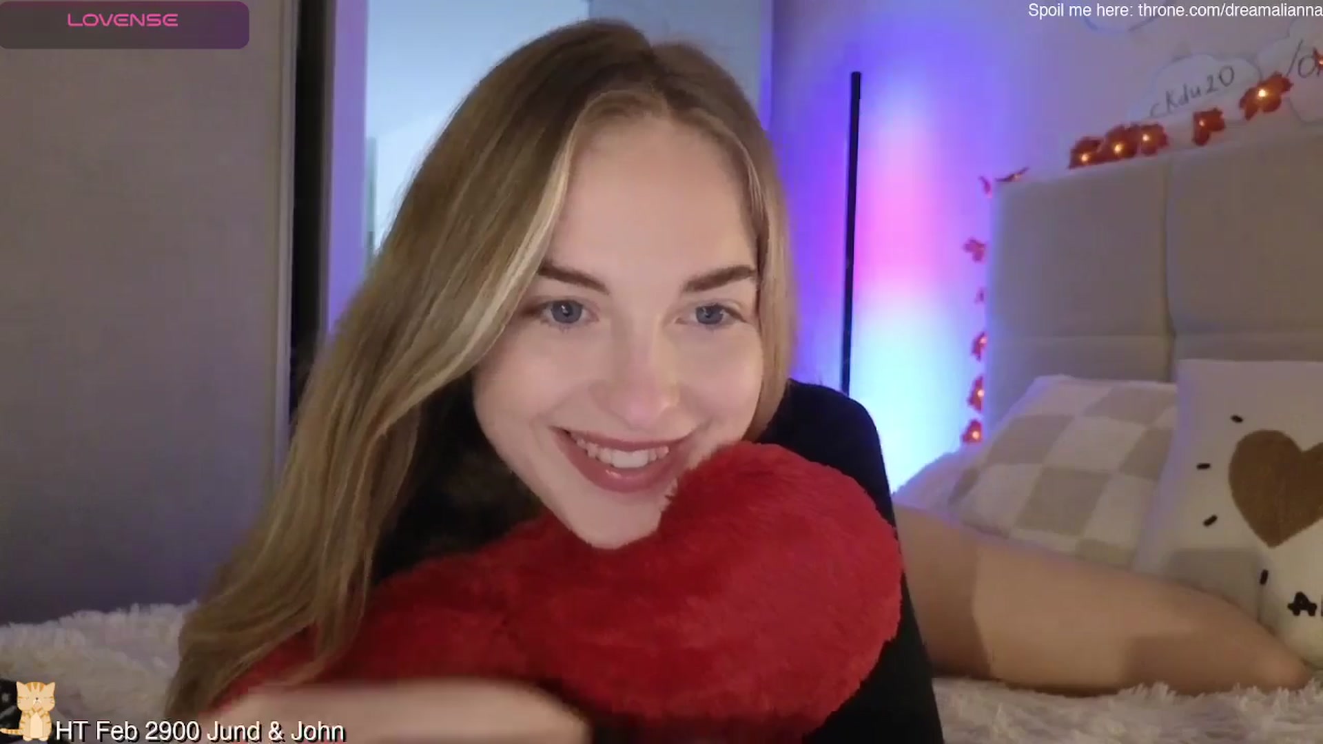 Gallery image thumbnail from DreamAlianna's myfreecams stream on, 02/09/2026, 11:43 image 9 of 20