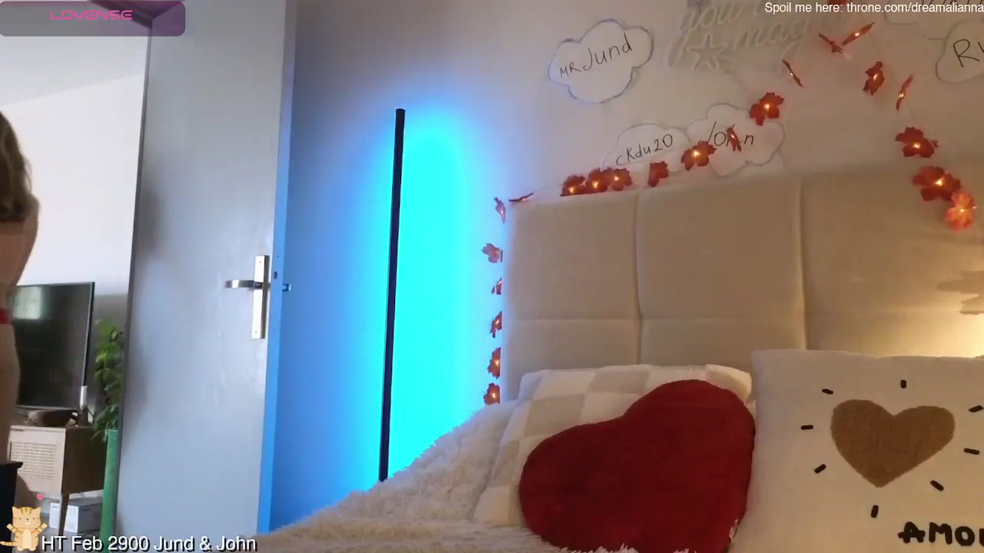 Gallery image thumbnail from DreamAlianna's myfreecams stream on, 02/09/2026, 12:54 image 2 of 20