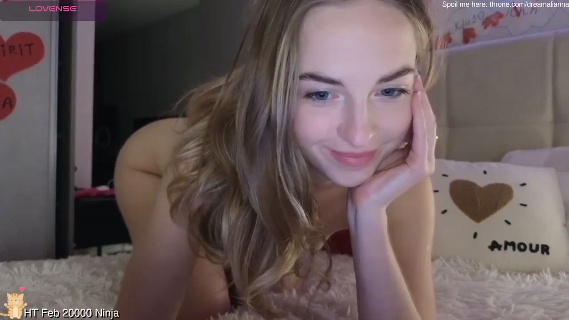 Gallery image thumbnail from DreamAlianna's myfreecams stream on, 02/16/2026, 23:54 image 2 of 20