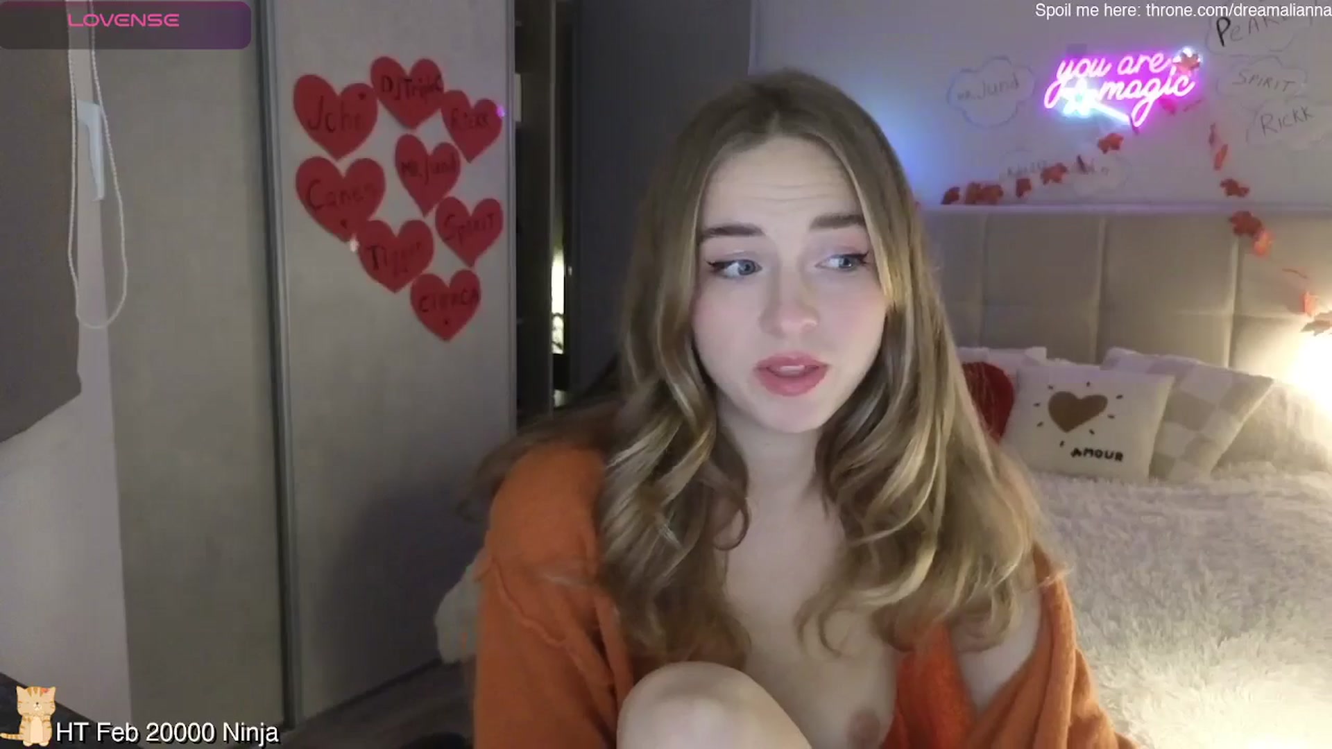 Gallery image thumbnail from DreamAlianna's myfreecams stream on, 02/19/2026, 22:04 image 7 of 20