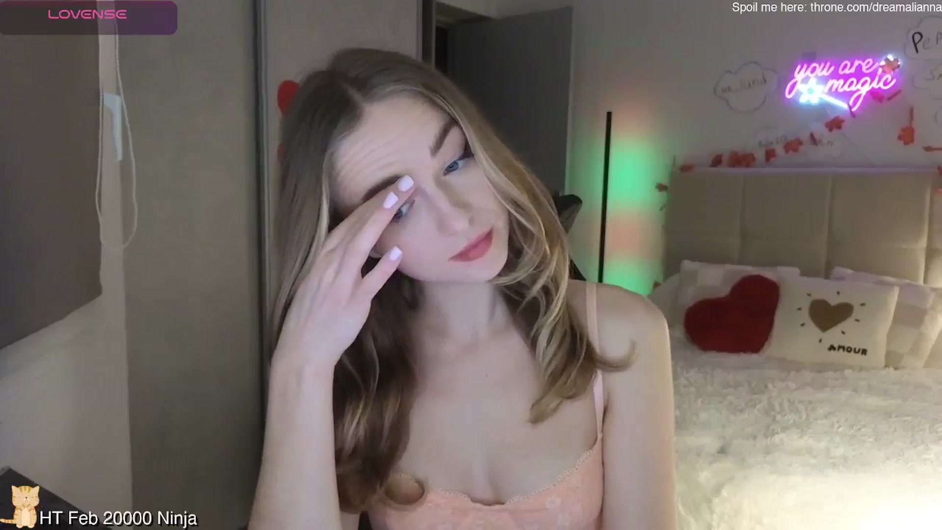 Gallery image thumbnail from DreamAlianna's myfreecams stream on, 02/21/2026, 23:13 image 4 of 20