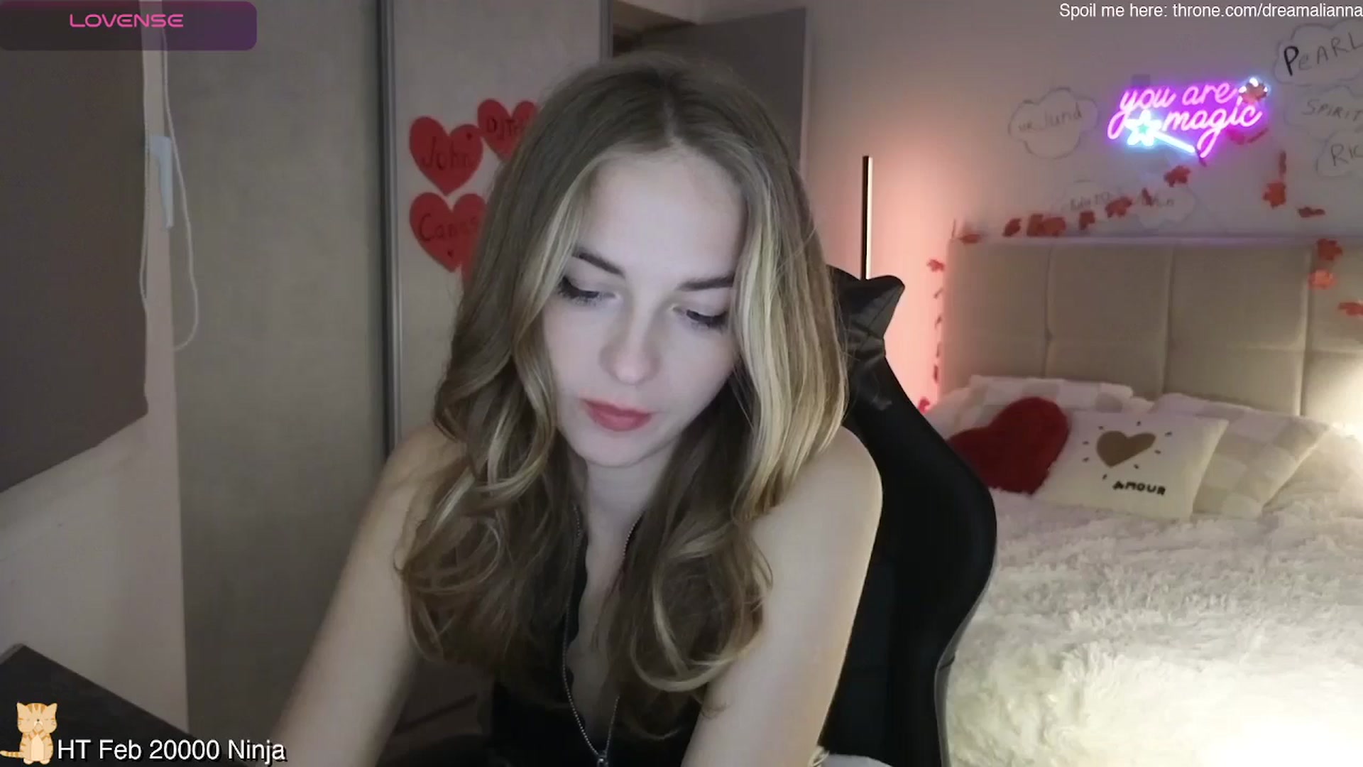 Gallery image thumbnail from DreamAlianna's myfreecams stream on, 02/24/2026, 22:20 image 15 of 20