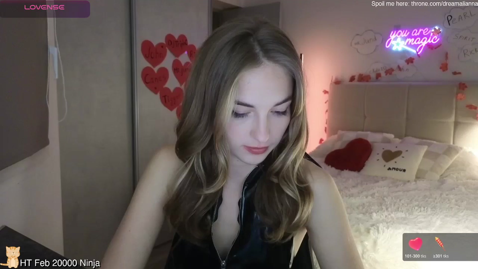 Gallery image thumbnail from DreamAlianna's myfreecams stream on, 02/24/2026, 22:20 image 18 of 20
