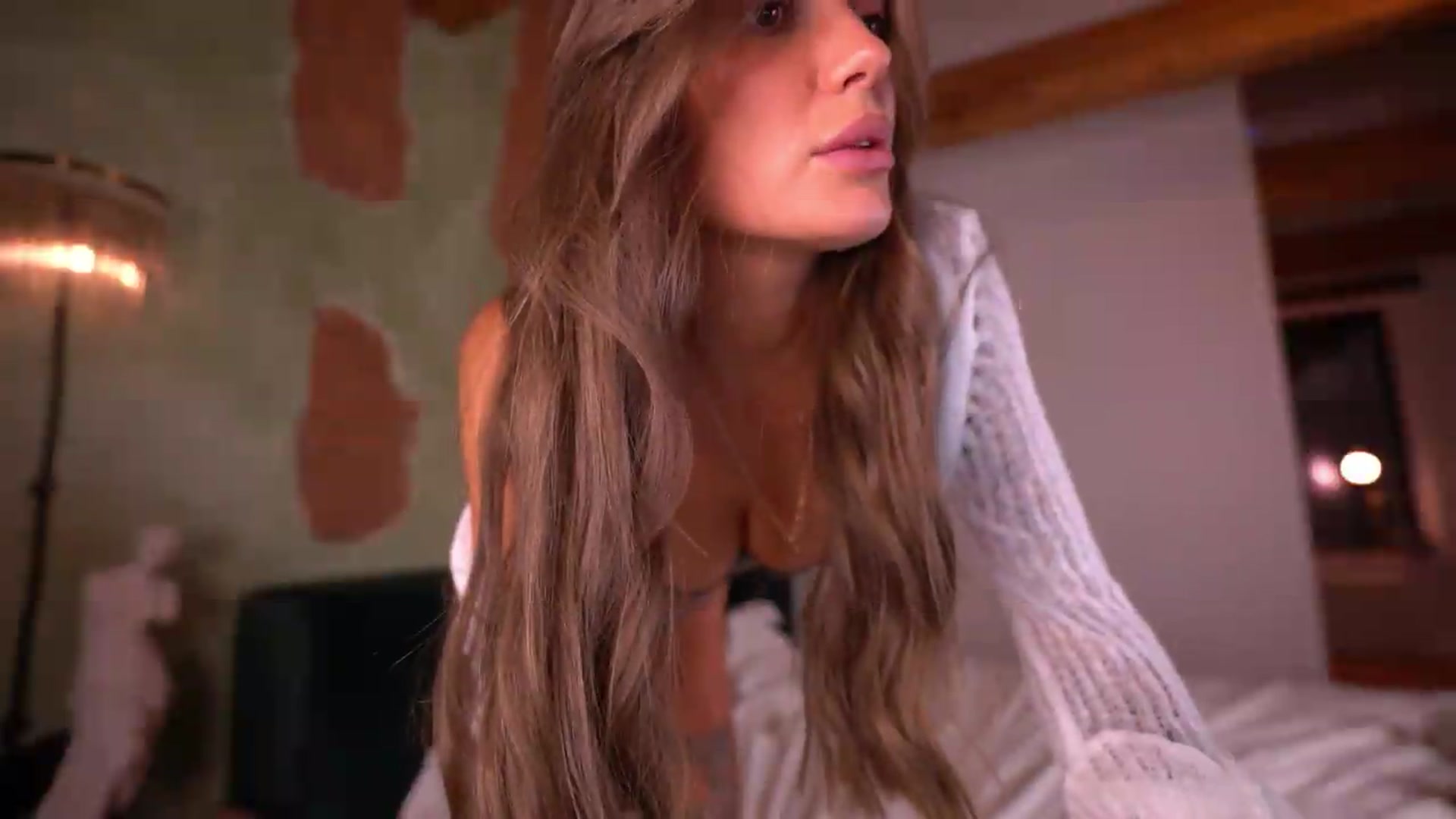 Gallery image thumbnail from DreamAna's myfreecams stream on, 09/05/2026, 19:32 image 4 of 20