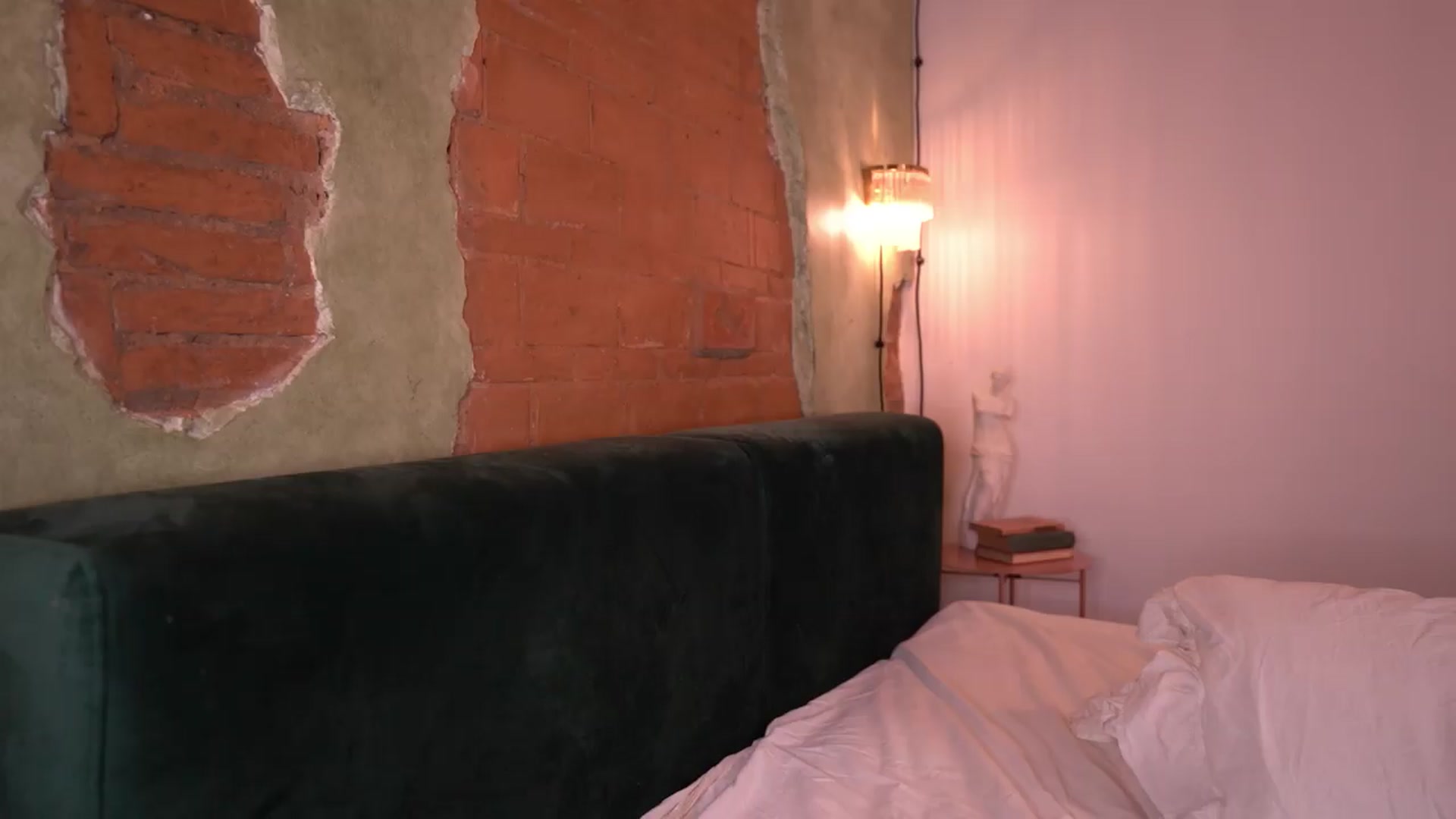 Gallery image thumbnail from DreamAna's myfreecams stream on, 09/17/2026, 20:46 image 1 of 20