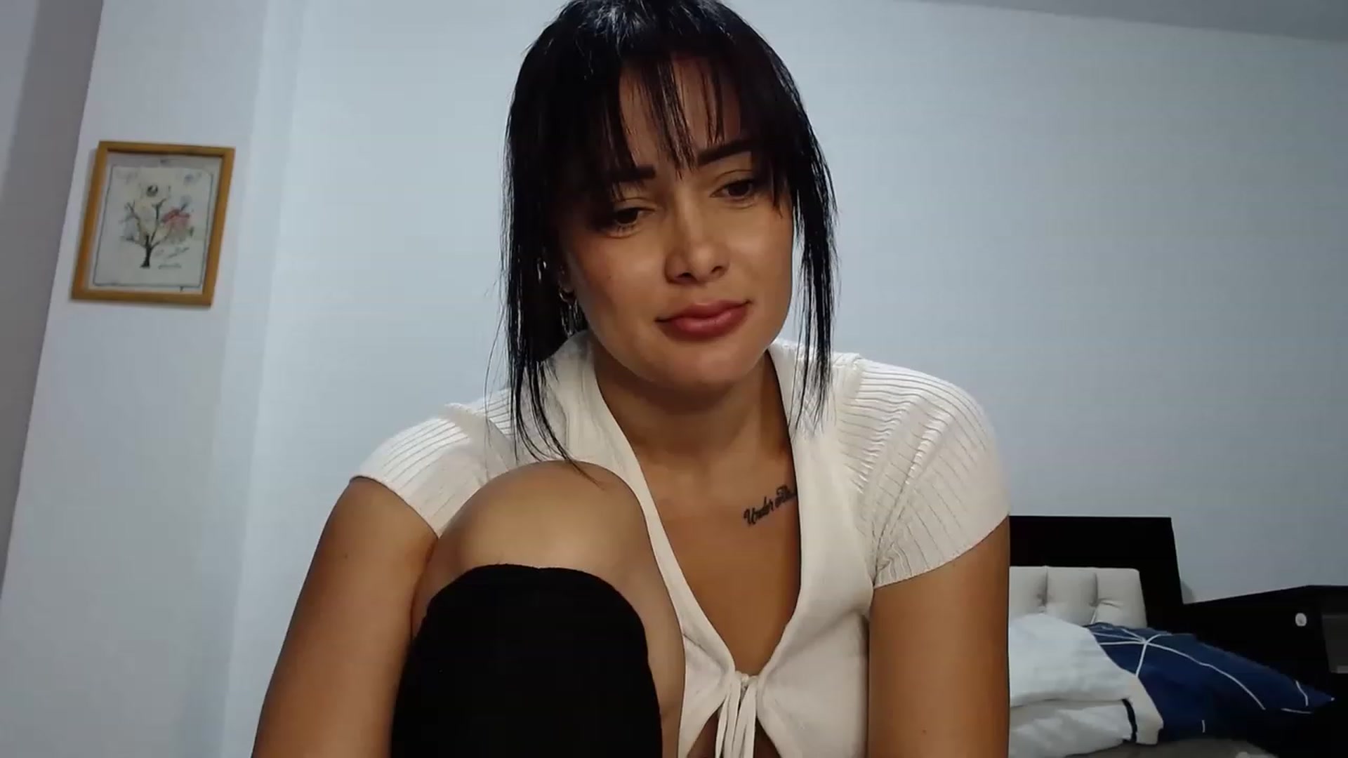 Gallery image thumbnail from DreamBootyXx's myfreecams stream on, 12/20/2022, 20:40 image 5 of 20