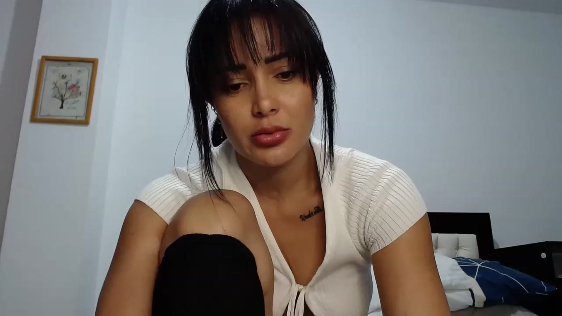 Gallery image thumbnail from DreamBootyXx's myfreecams stream on, 12/20/2022, 20:40 image 9 of 20