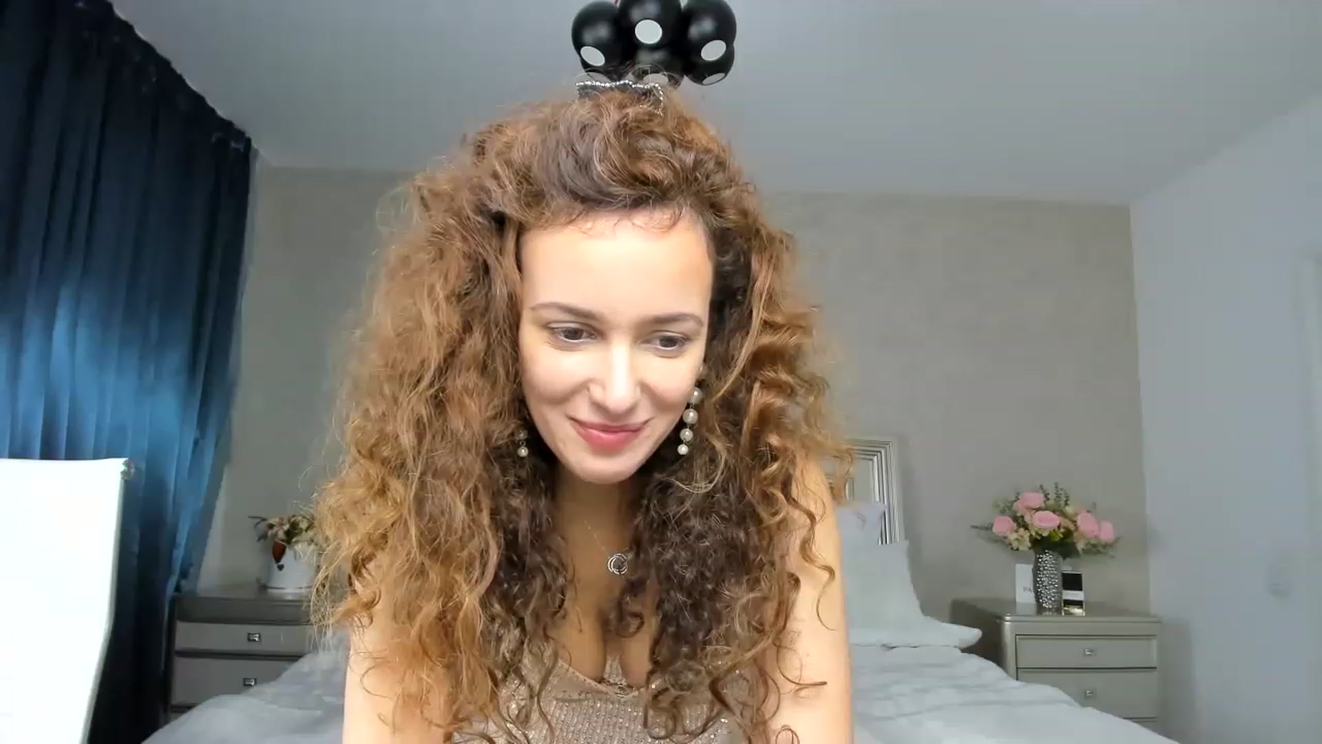 Gallery image thumbnail from DreamEvy's myfreecams stream on, 11/21/2022, 10:06 image 5 of 20