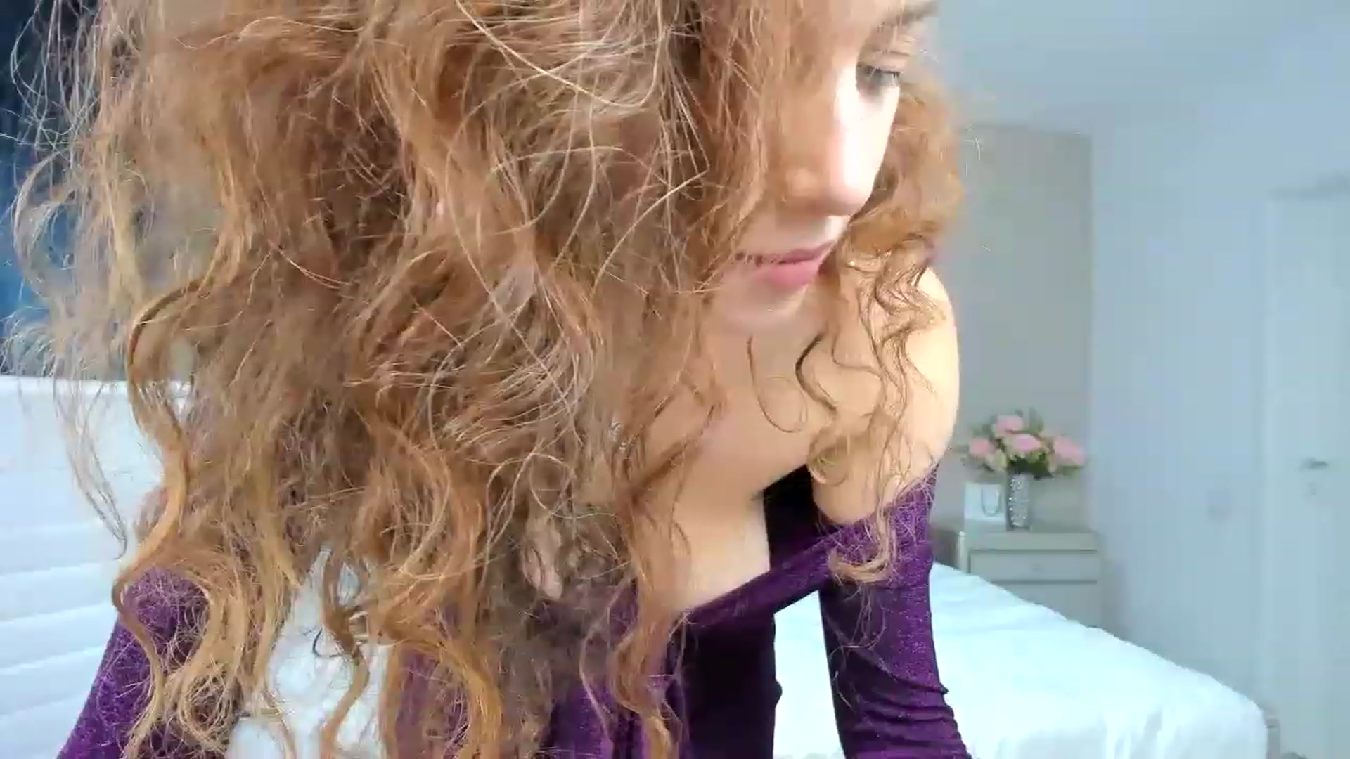 Gallery image thumbnail from DreamEvy's myfreecams stream on, 11/27/2022, 10:40 image 14 of 20