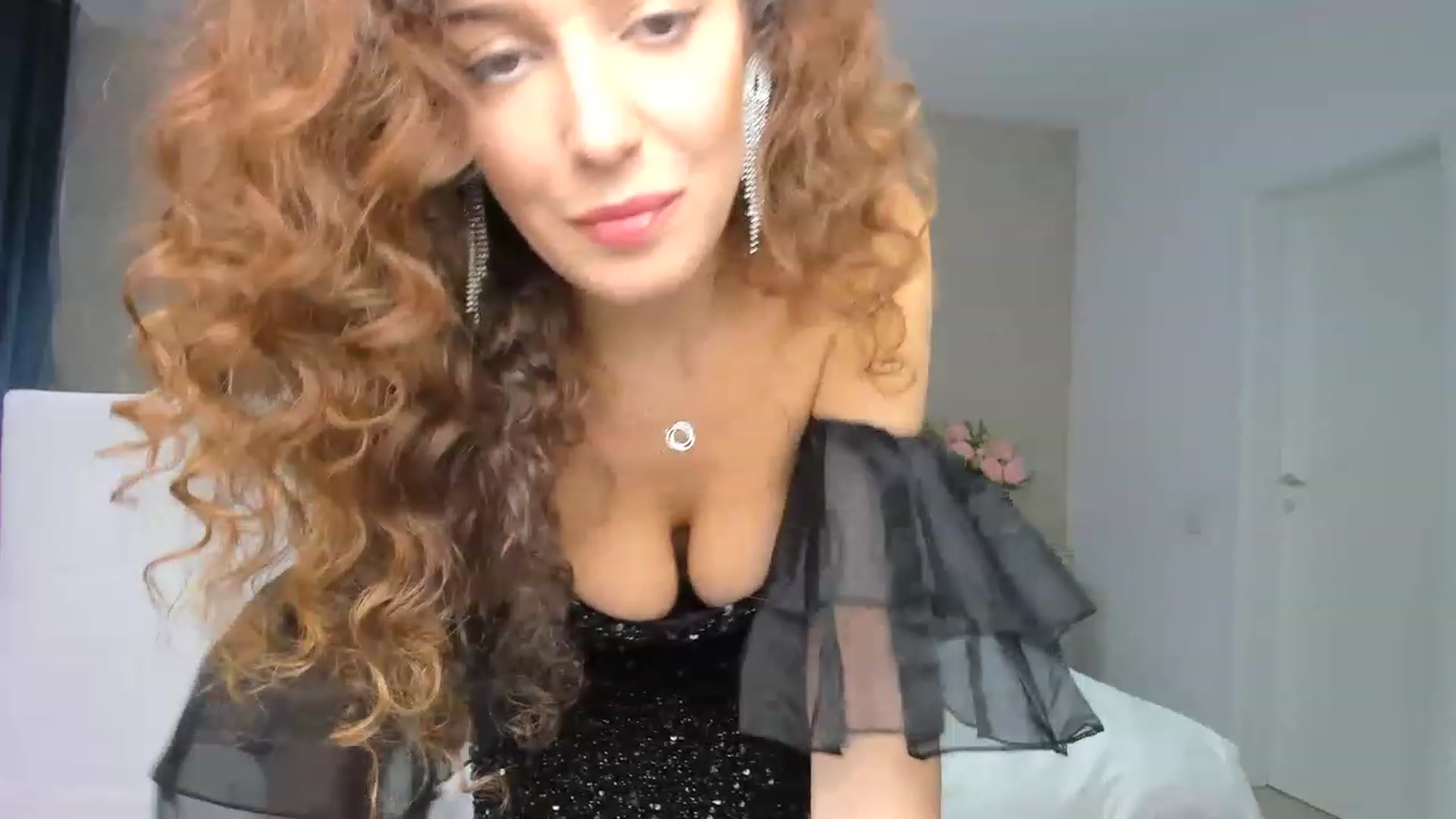 Gallery image thumbnail from DreamEvy's myfreecams stream on, 12/04/2022, 11:39 image 20 of 20