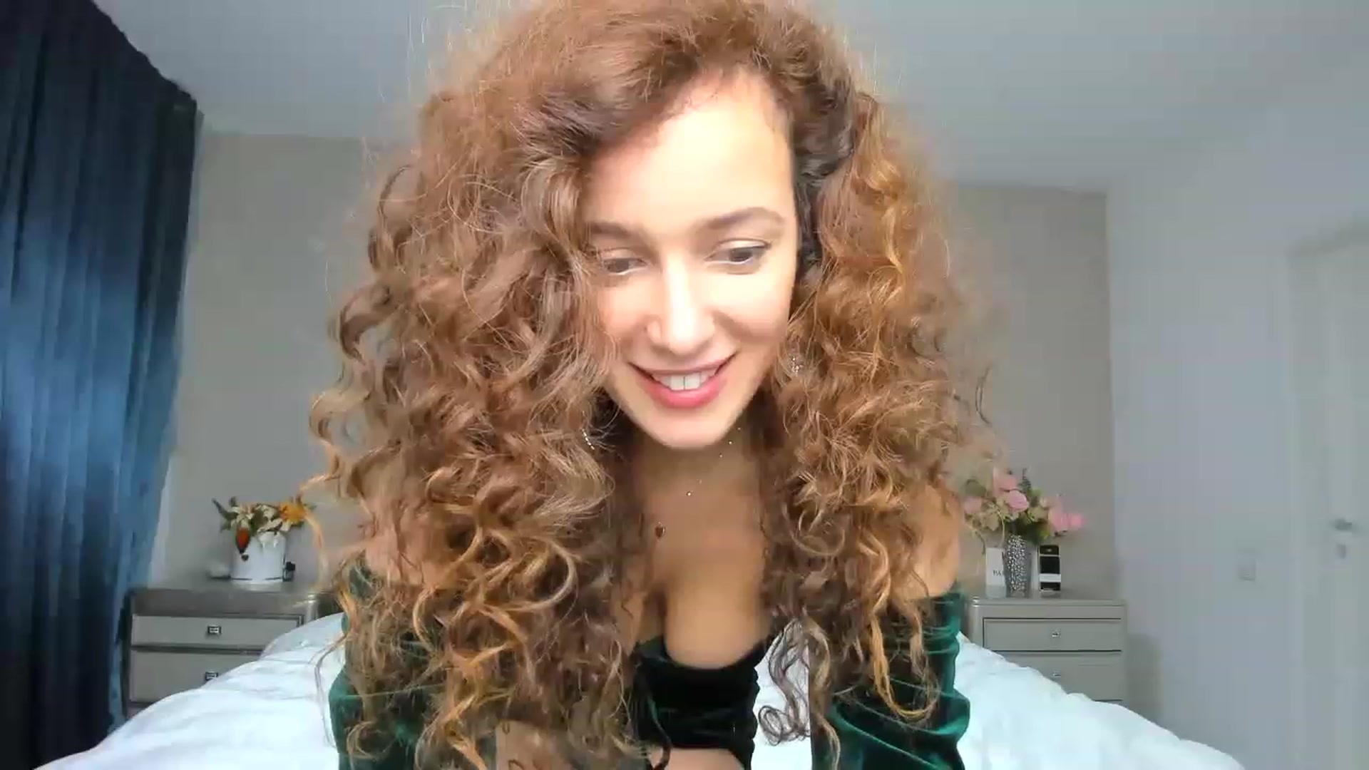 Gallery image thumbnail from DreamEvy's myfreecams stream on, 12/10/2022, 08:36 image 12 of 20