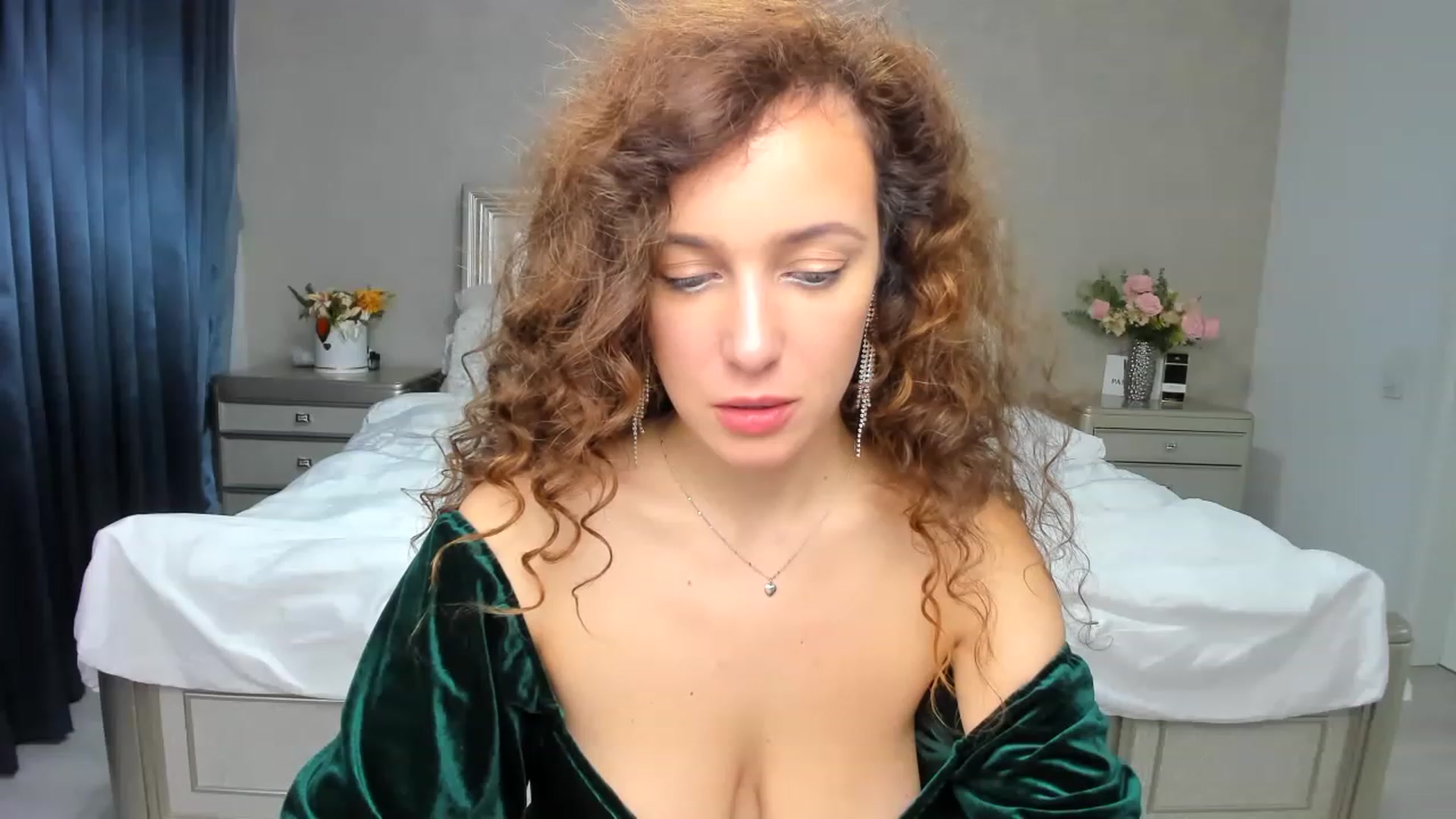 Gallery image thumbnail from DreamEvy's myfreecams stream on, 12/10/2022, 10:47 image 15 of 20