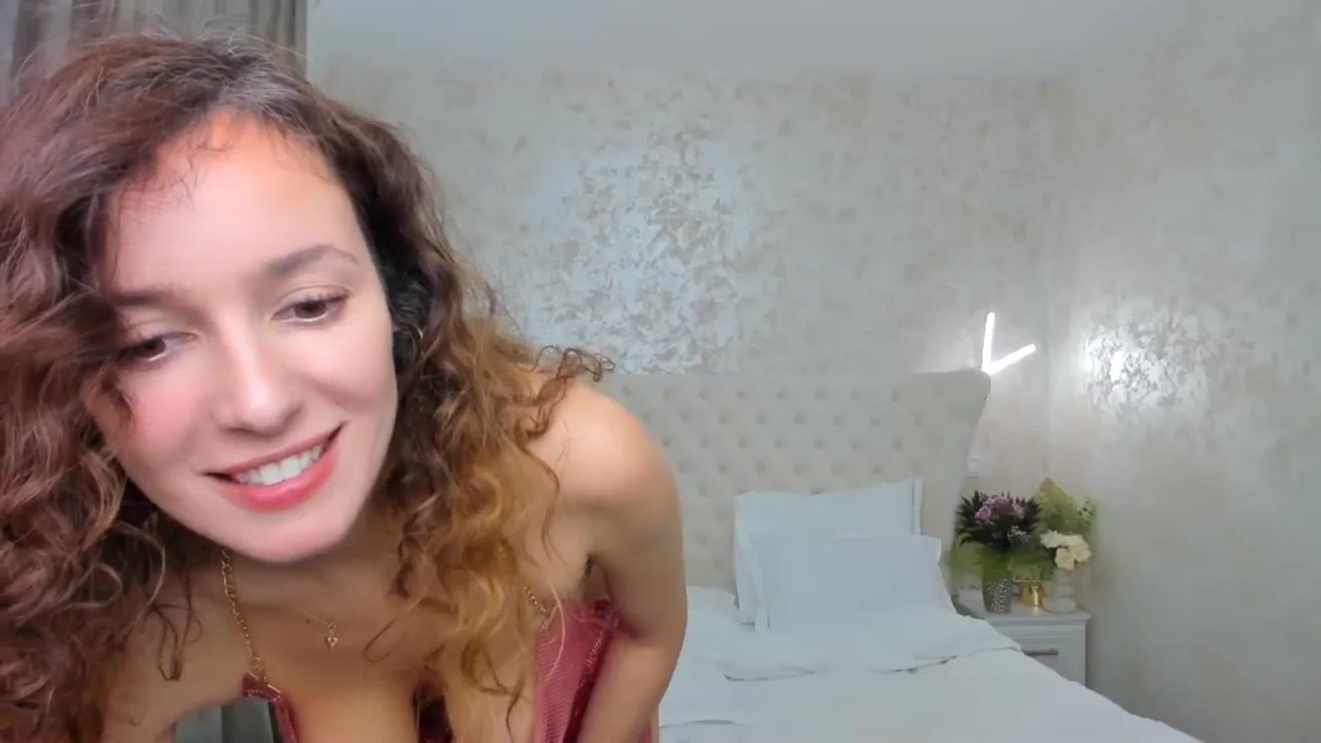 Gallery image thumbnail from DreamEvy's myfreecams stream on, 12/08/2023, 16:54 image 11 of 20