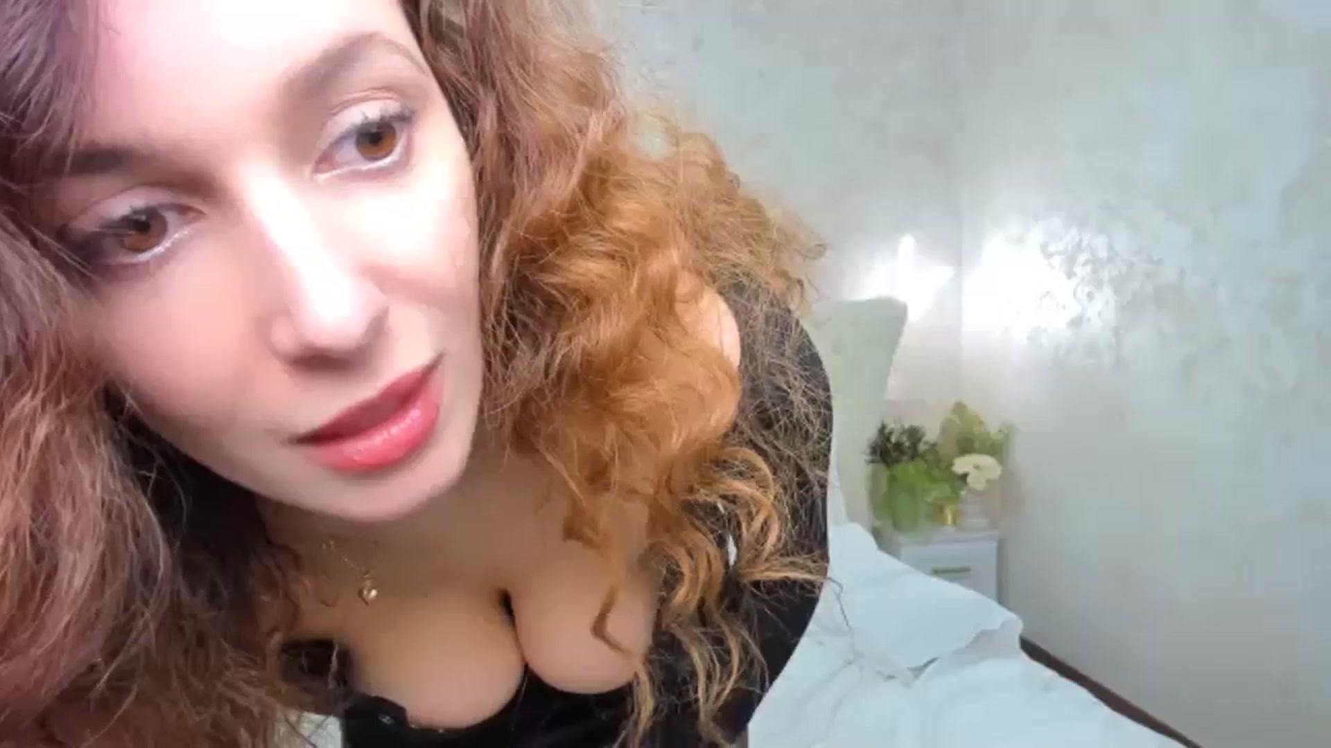 Gallery image thumbnail from DreamEvy's myfreecams stream on, 12/18/2023, 18:20 image 4 of 20