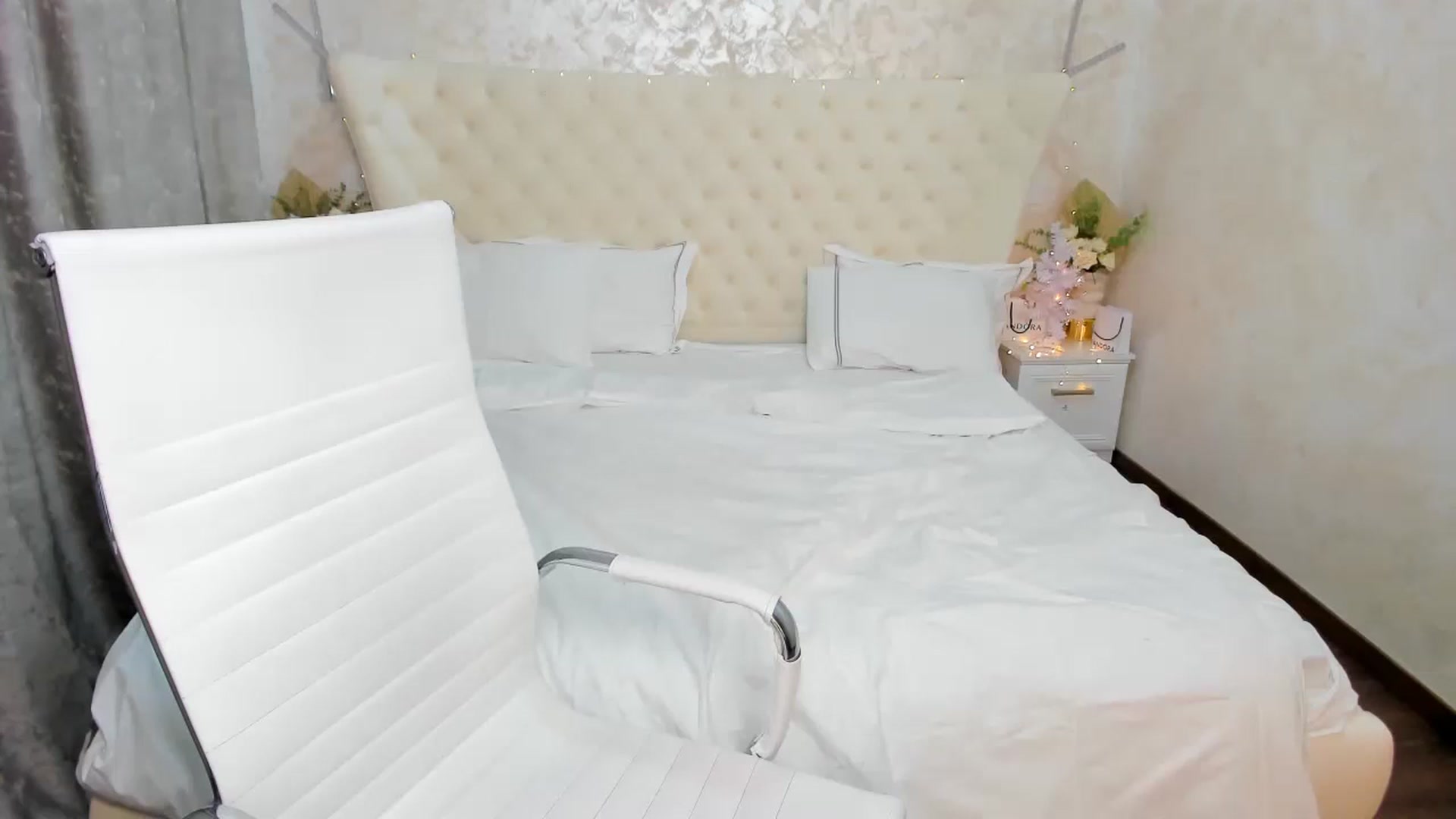 Gallery image thumbnail from DreamEvy's myfreecams stream on, 12/29/2023, 15:20 image 17 of 20