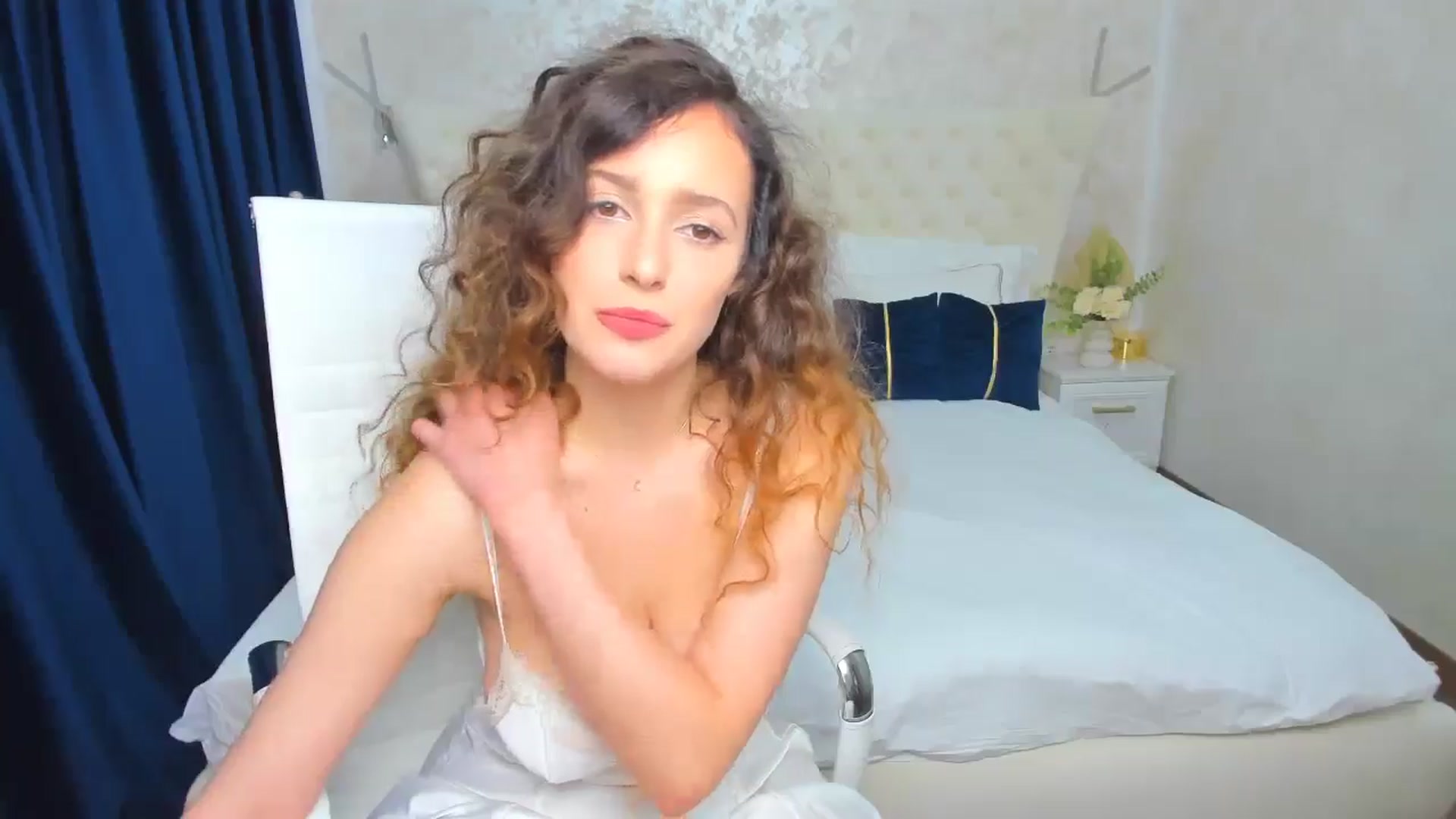 Gallery image thumbnail from DreamEvy's myfreecams stream on, 06/23/2024, 21:45 image 9 of 20