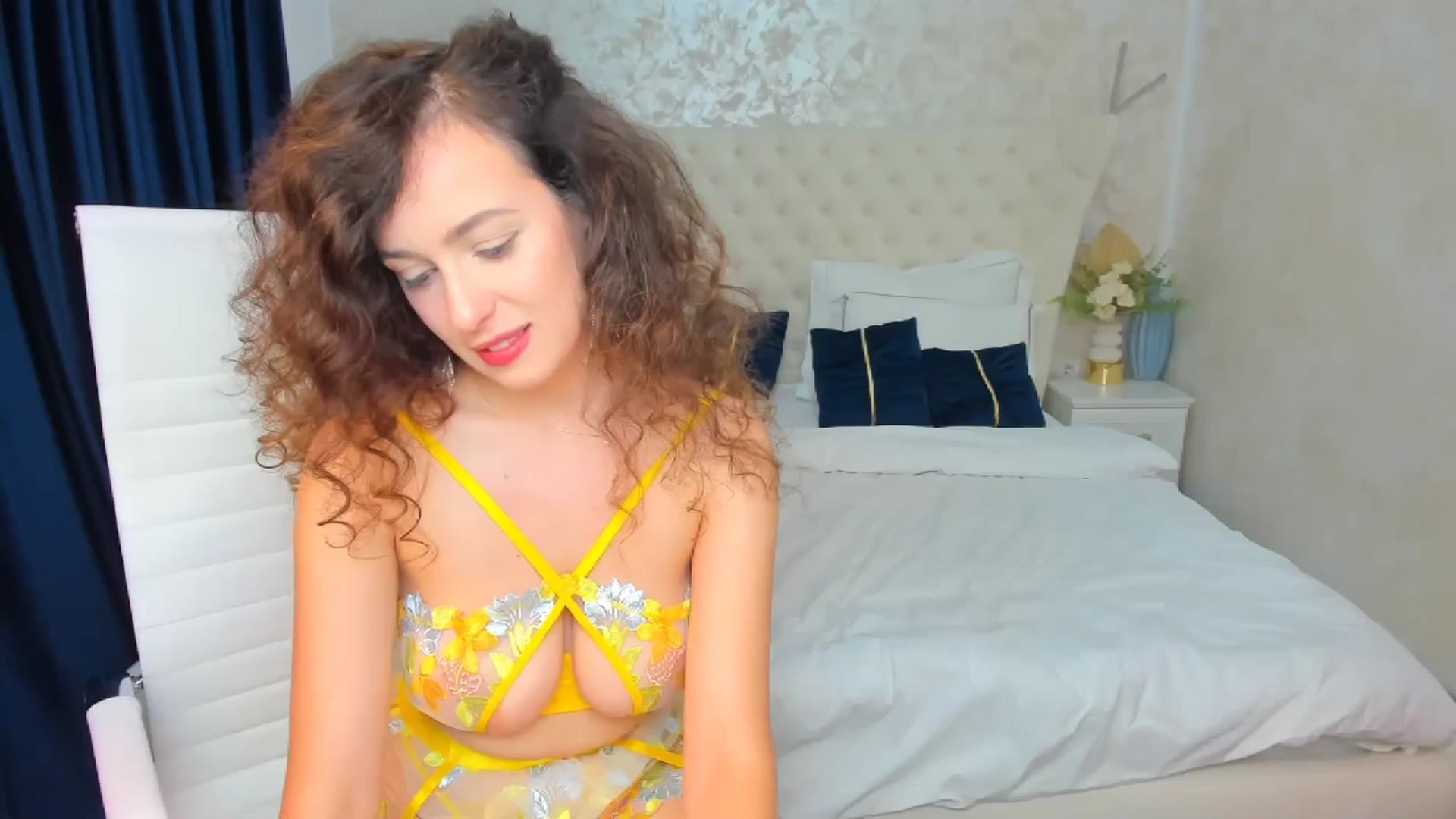 Gallery image thumbnail from DreamEvy's myfreecams stream on, 07/04/2025, 24:46 image 10 of 20