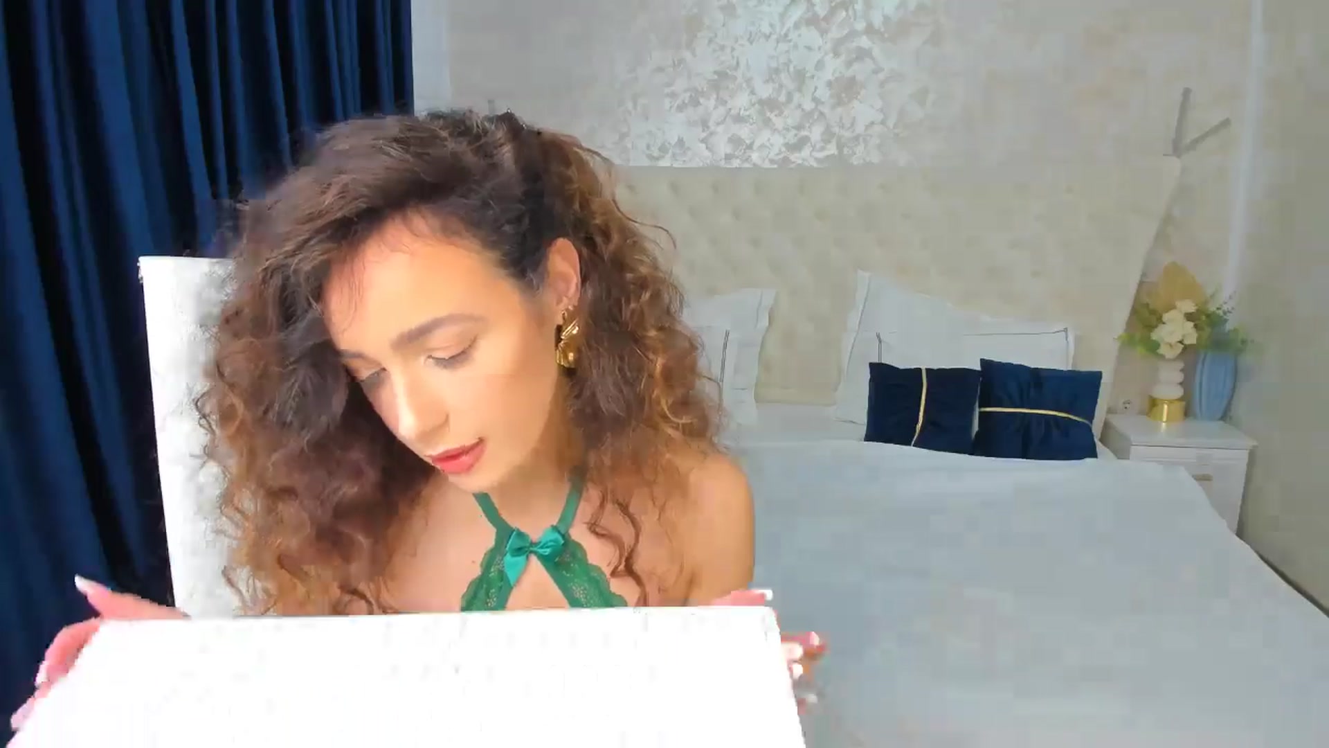 Gallery image thumbnail from DreamEvy's myfreecams stream on, 07/28/2025, 24:02 image 4 of 20