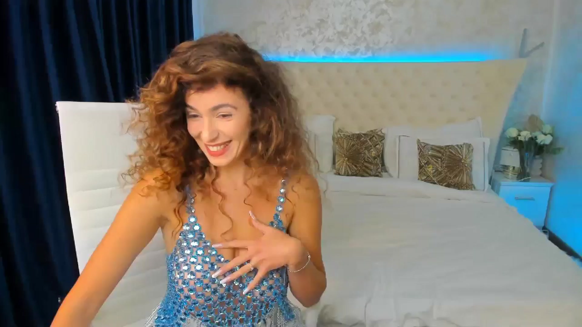 Gallery image thumbnail from DreamEvy's myfreecams stream on, 09/14/2025, 04:36 image 1 of 20