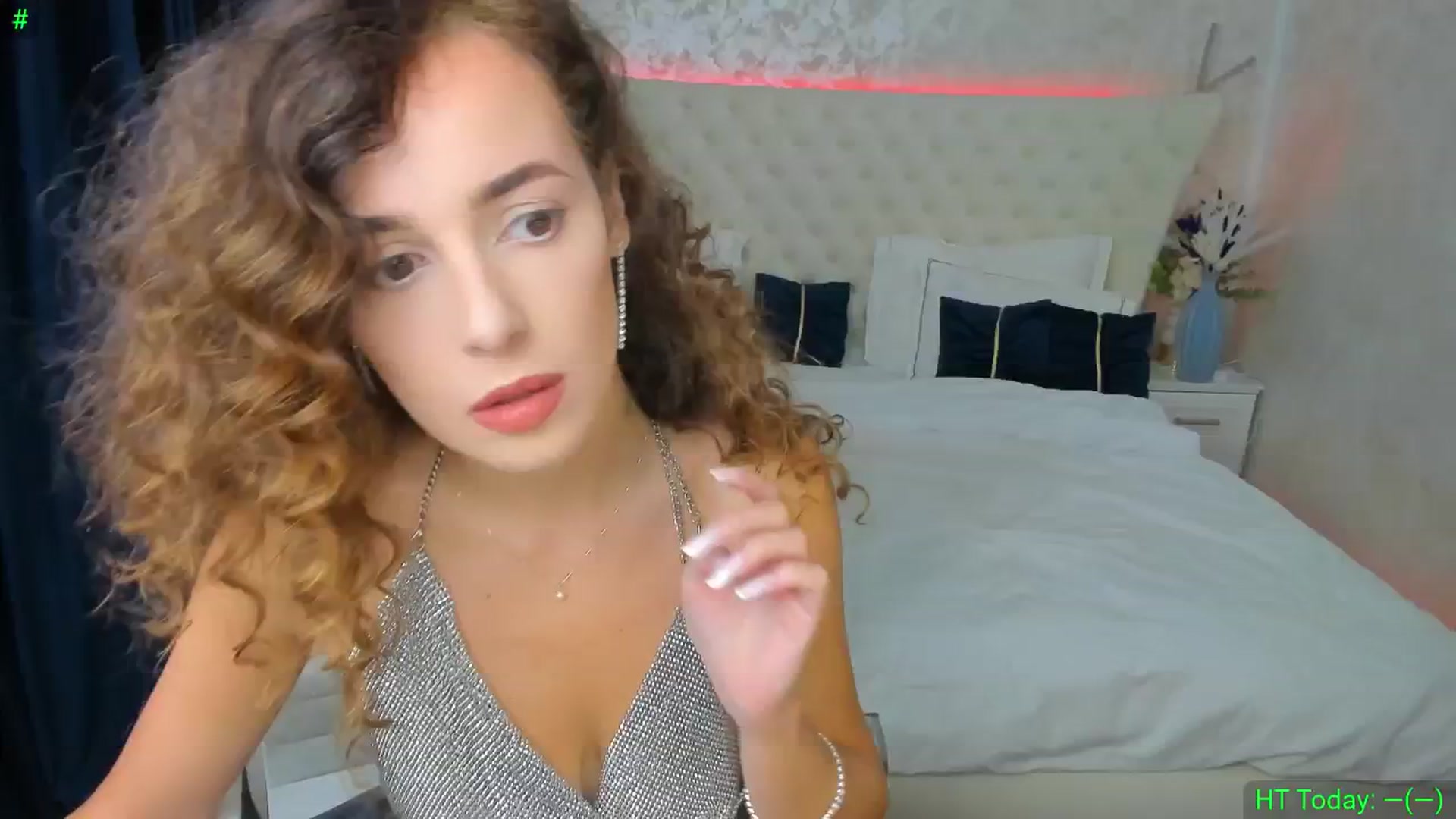 Gallery image thumbnail from DreamEvy's myfreecams stream on, 10/01/2025, 19:43 image 3 of 20