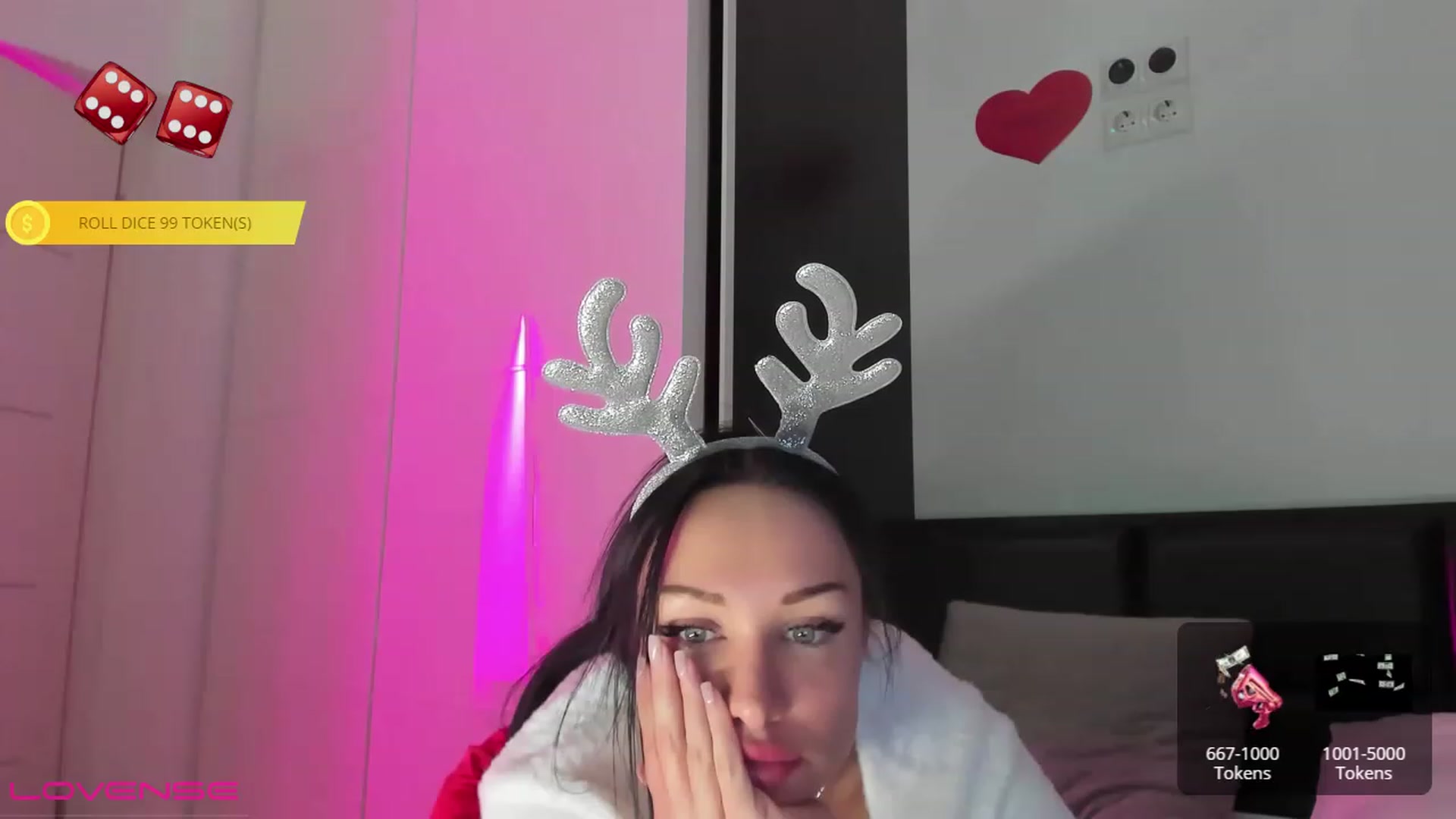 Gallery image thumbnail from DreamWife's myfreecams stream on, 12/29/2022, 21:54 image 16 of 20