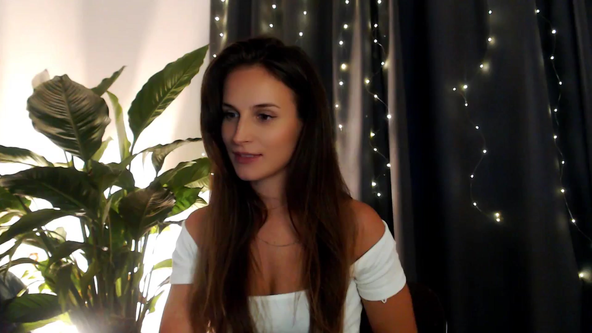 Gallery image thumbnail from Dream_Dalia's myfreecams stream on, 11/20/2025, 12:58 image 9 of 20