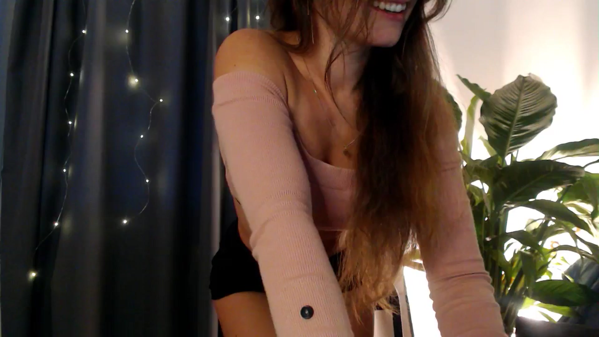 Gallery image thumbnail from Dream_Dalia's myfreecams stream on, 11/21/2025, 12:31 image 7 of 20