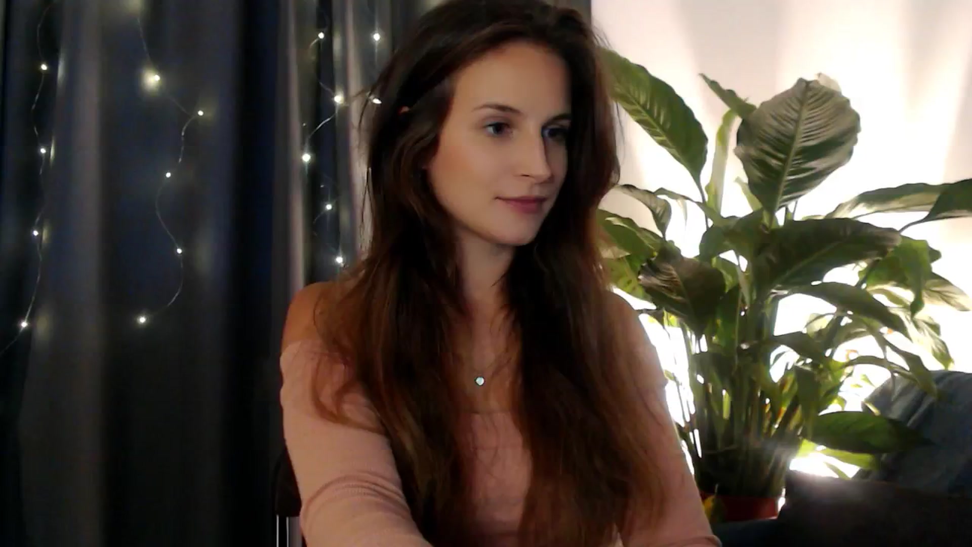 Gallery image thumbnail from Dream_Dalia's myfreecams stream on, 11/21/2025, 12:31 image 1 of 20