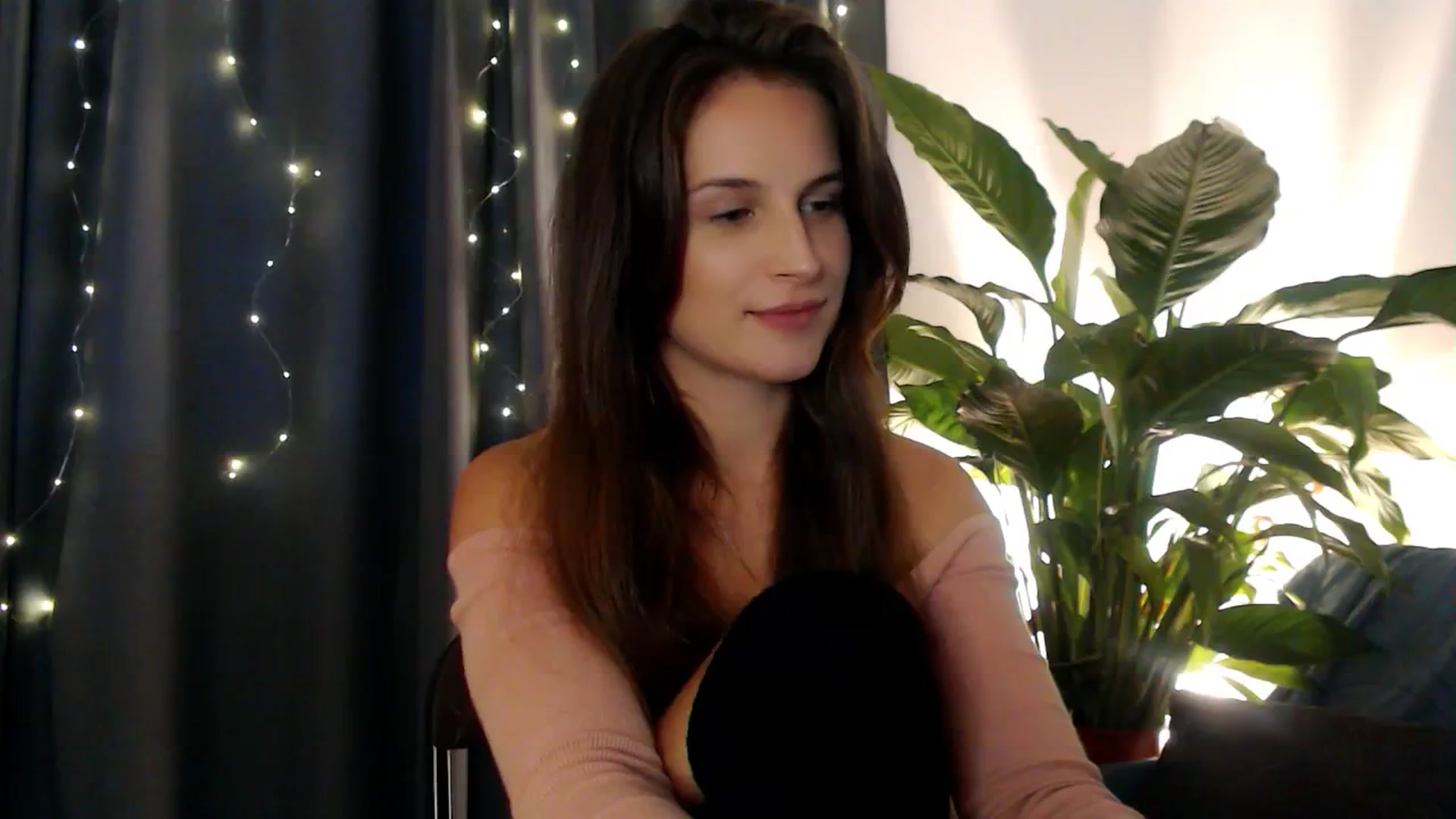 Gallery image thumbnail from Dream_Dalia's myfreecams stream on, 11/21/2025, 12:31 image 16 of 20