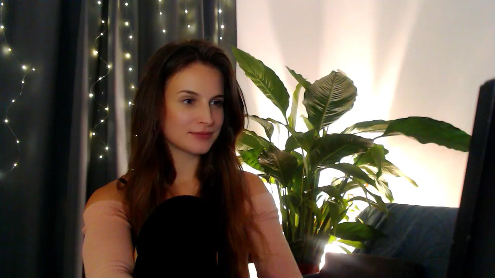 Gallery image thumbnail from Dream_Dalia's myfreecams stream on, 11/21/2025, 14:06 image 18 of 20