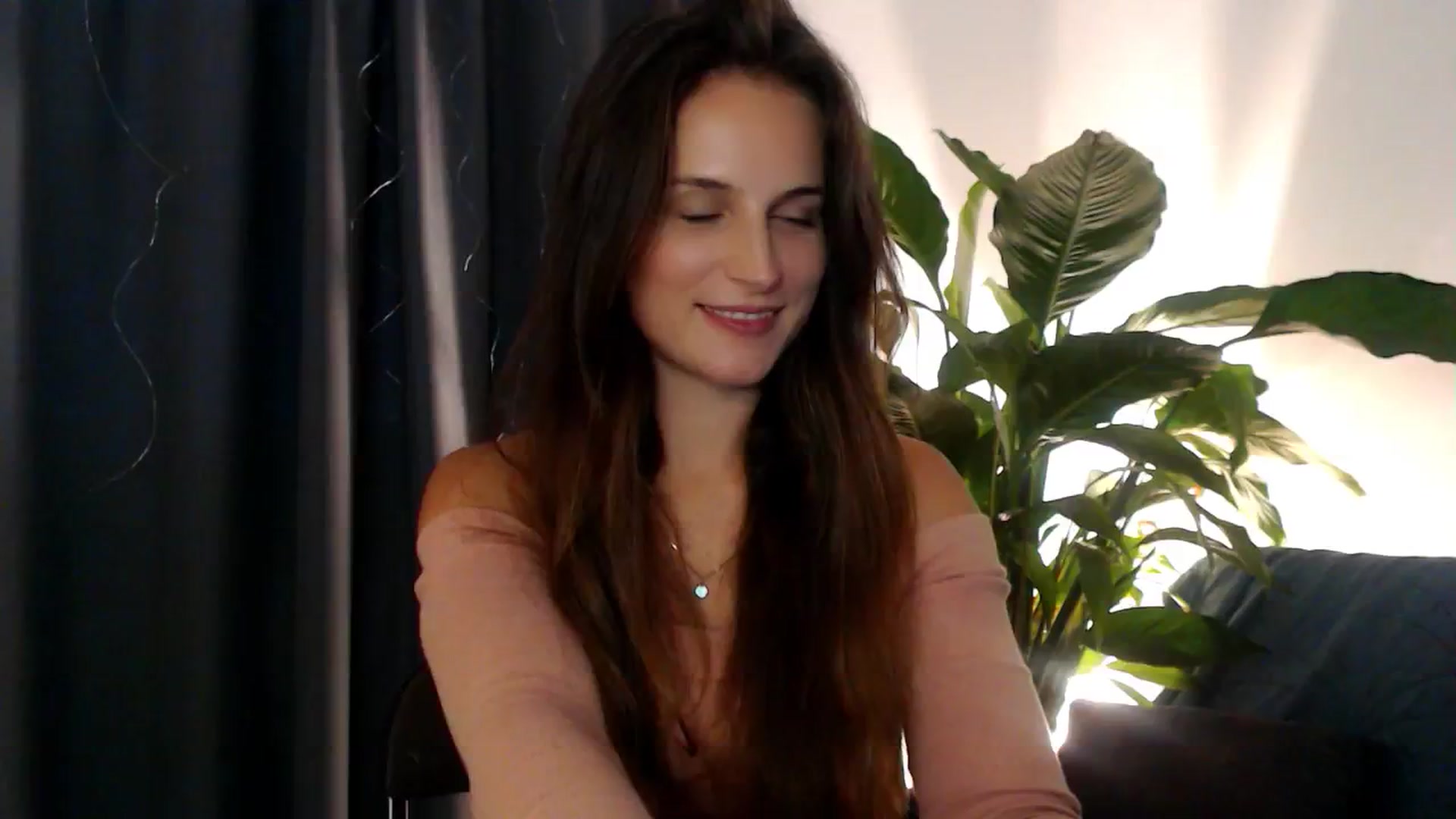 Gallery image thumbnail from Dream_Dalia's myfreecams stream on, 11/21/2025, 14:06 image 5 of 20