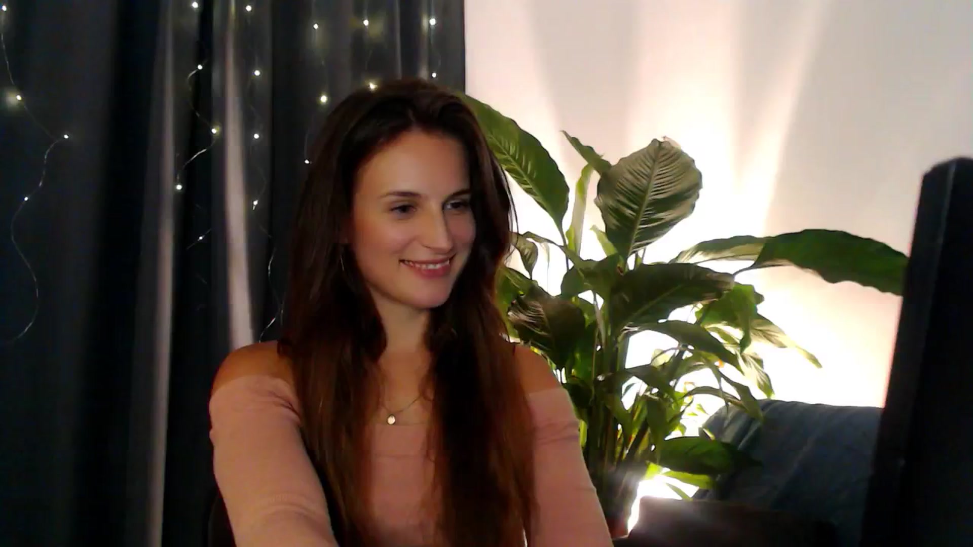 Gallery image thumbnail from Dream_Dalia's myfreecams stream on, 11/21/2025, 14:06 image 17 of 20