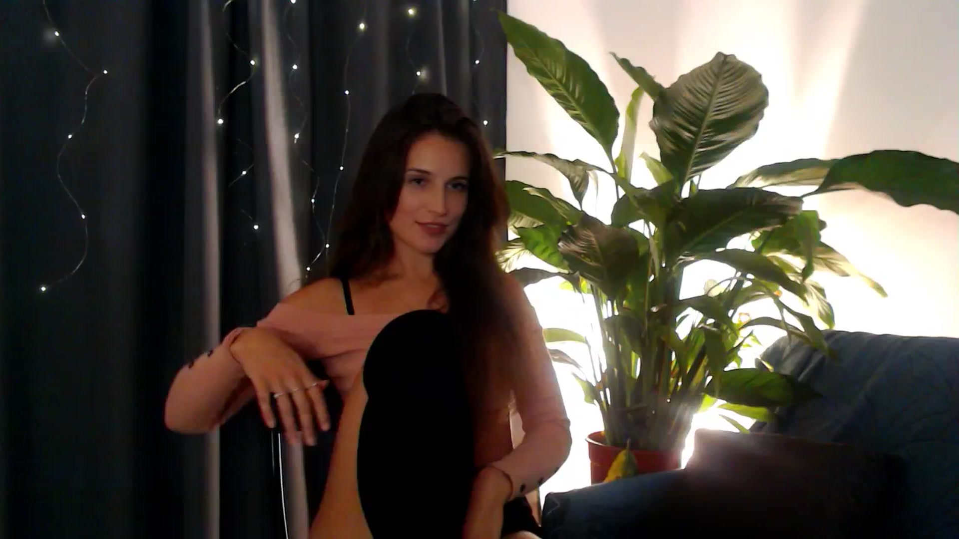 Gallery image thumbnail from Dream_Dalia's myfreecams stream on, 11/21/2025, 14:06 image 13 of 20