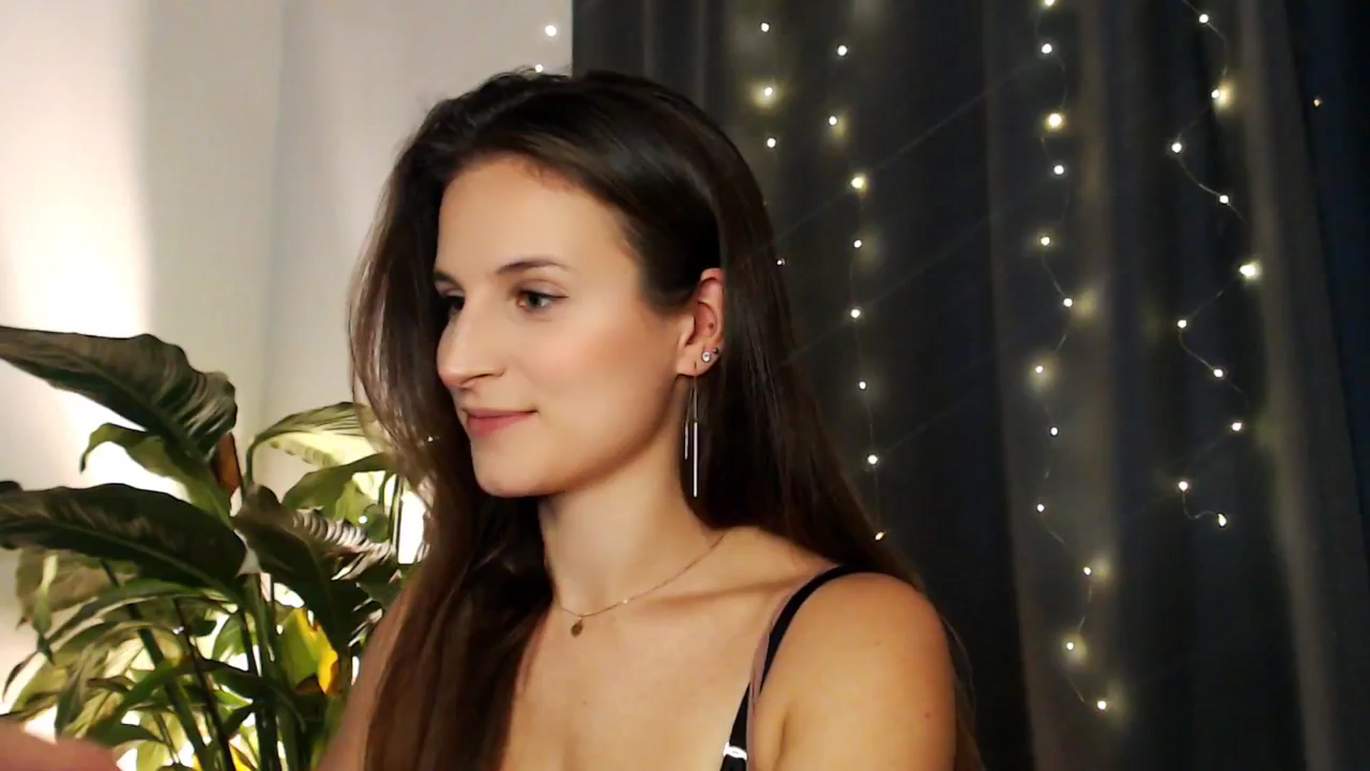 Gallery image thumbnail from Dream_Dalia's myfreecams stream on, 12/19/2025, 12:50 image 9 of 20