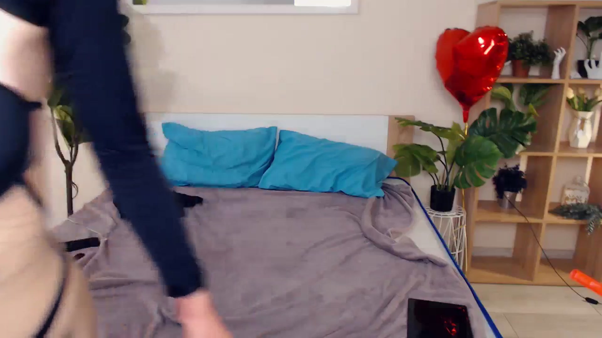Gallery image thumbnail from Dream_of_Dill's myfreecams stream on, 02/15/2024, 05:56 image 13 of 20