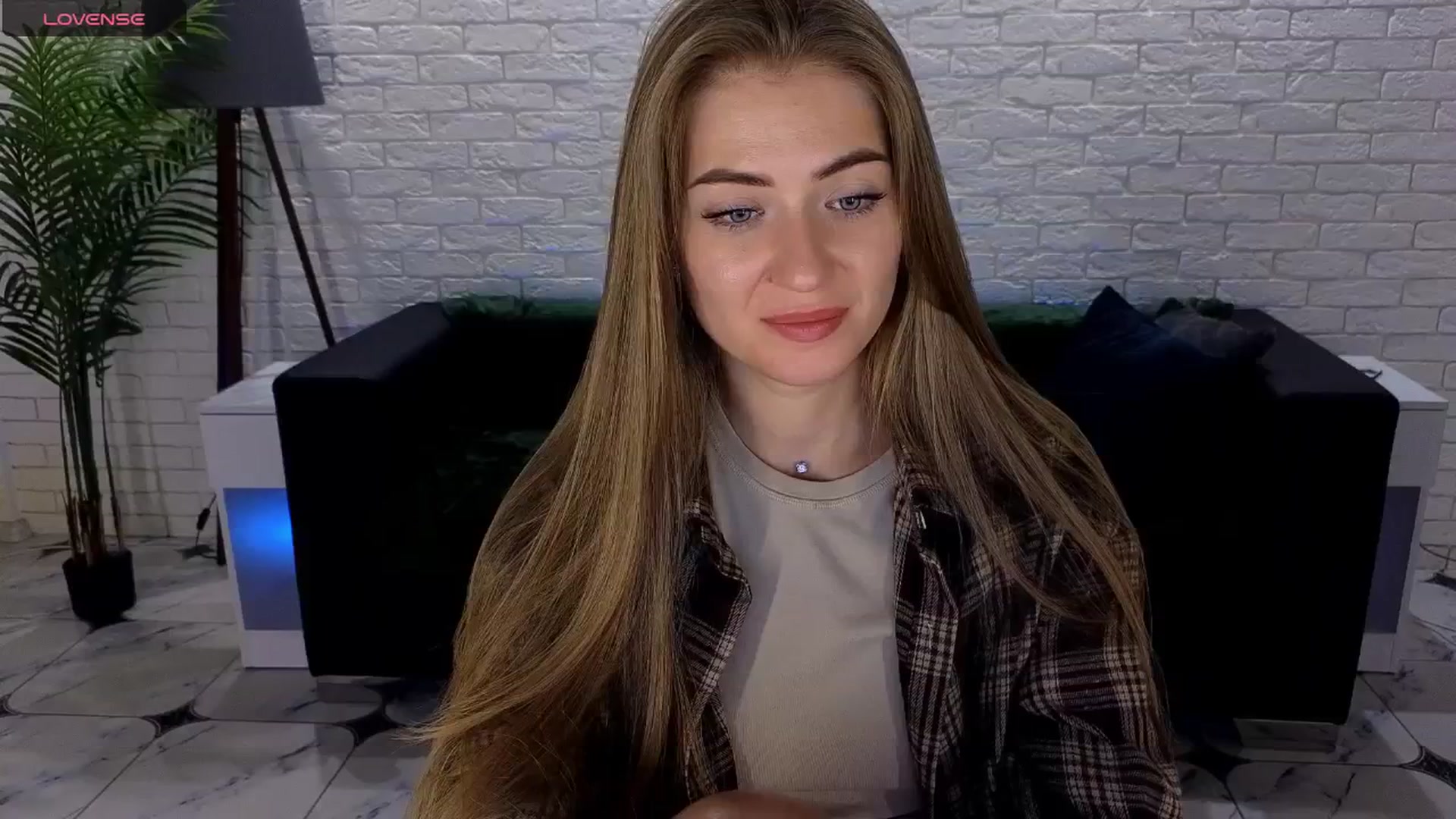 Gallery image thumbnail from Dreameedevil's myfreecams stream on, 06/22/2025, 11:28 image 12 of 20