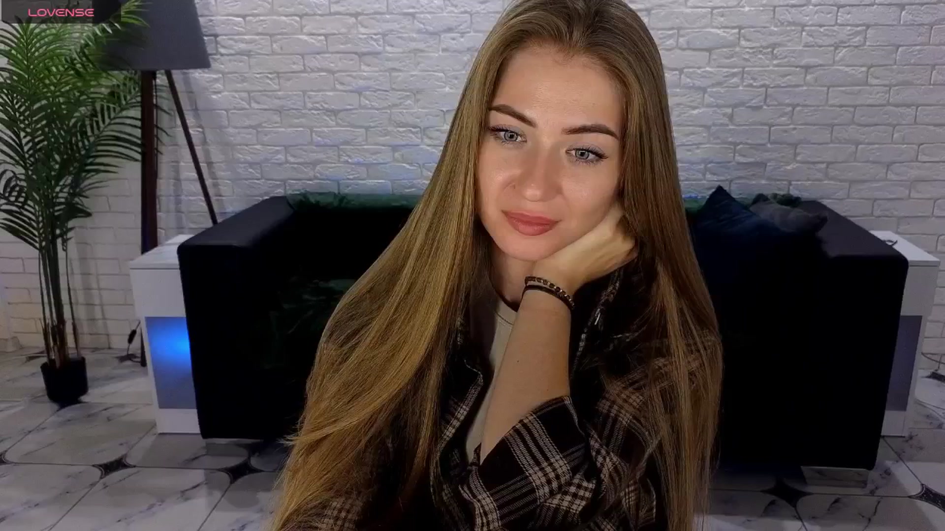Gallery image thumbnail from Dreameedevil's myfreecams stream on, 06/22/2025, 11:28 image 13 of 20