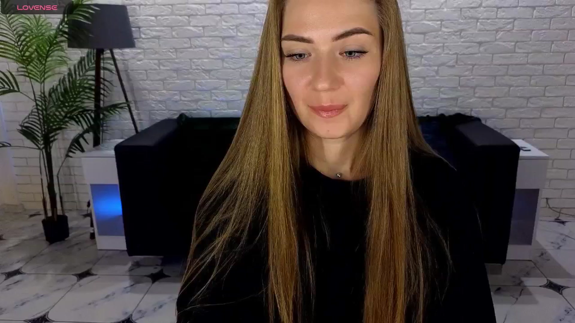 Gallery image thumbnail from Dreameedevil's myfreecams stream on, 07/06/2025, 09:43 image 1 of 20