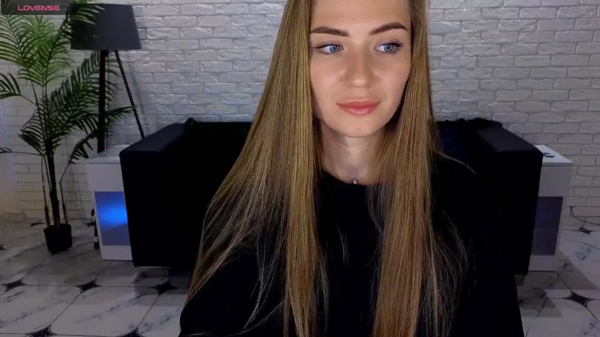 Gallery image thumbnail from Dreameedevil's myfreecams stream on, 07/06/2025, 09:43 image 3 of 20