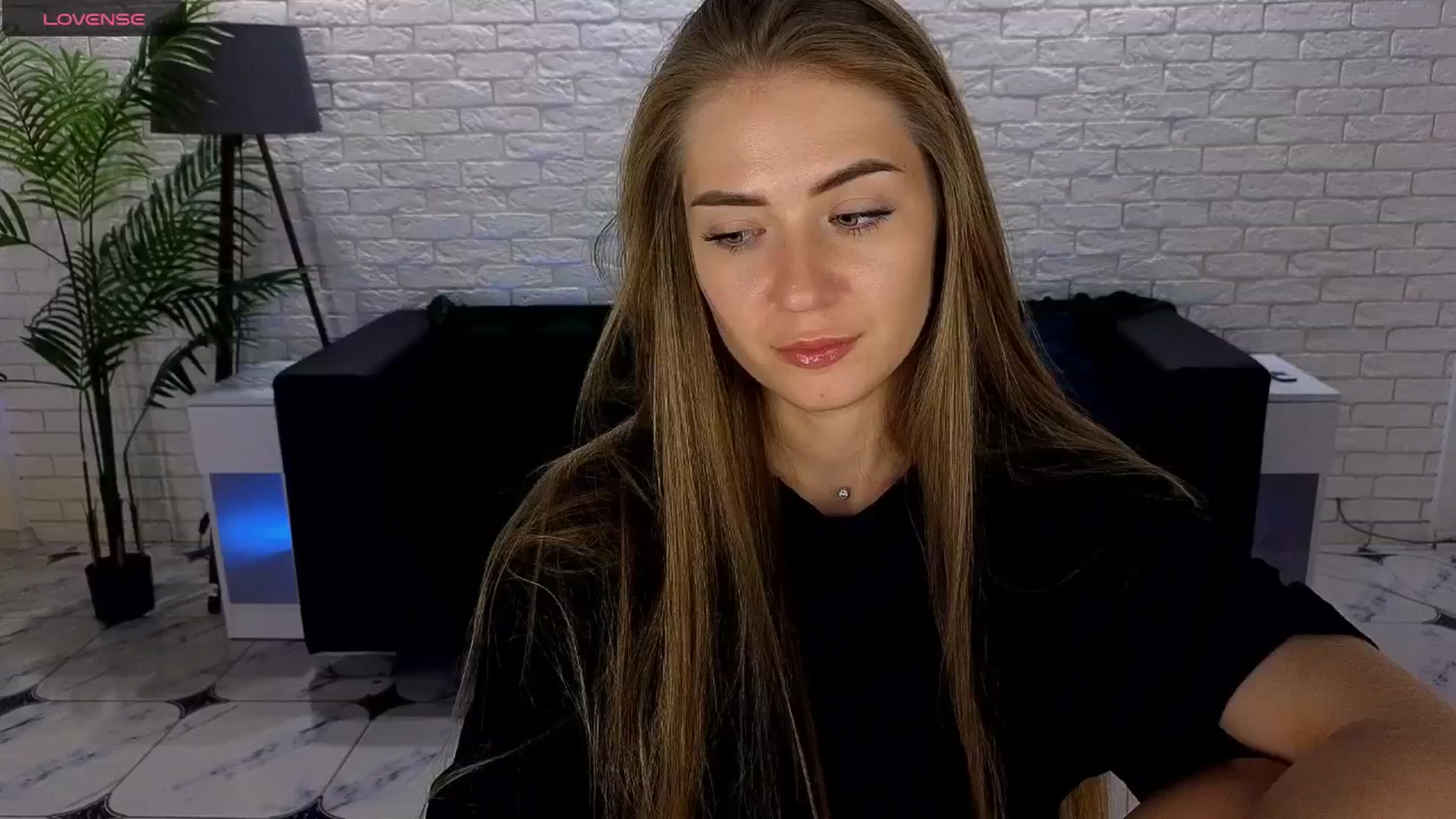 Gallery image thumbnail from Dreameedevil's myfreecams stream on, 07/06/2025, 12:03 image 7 of 20