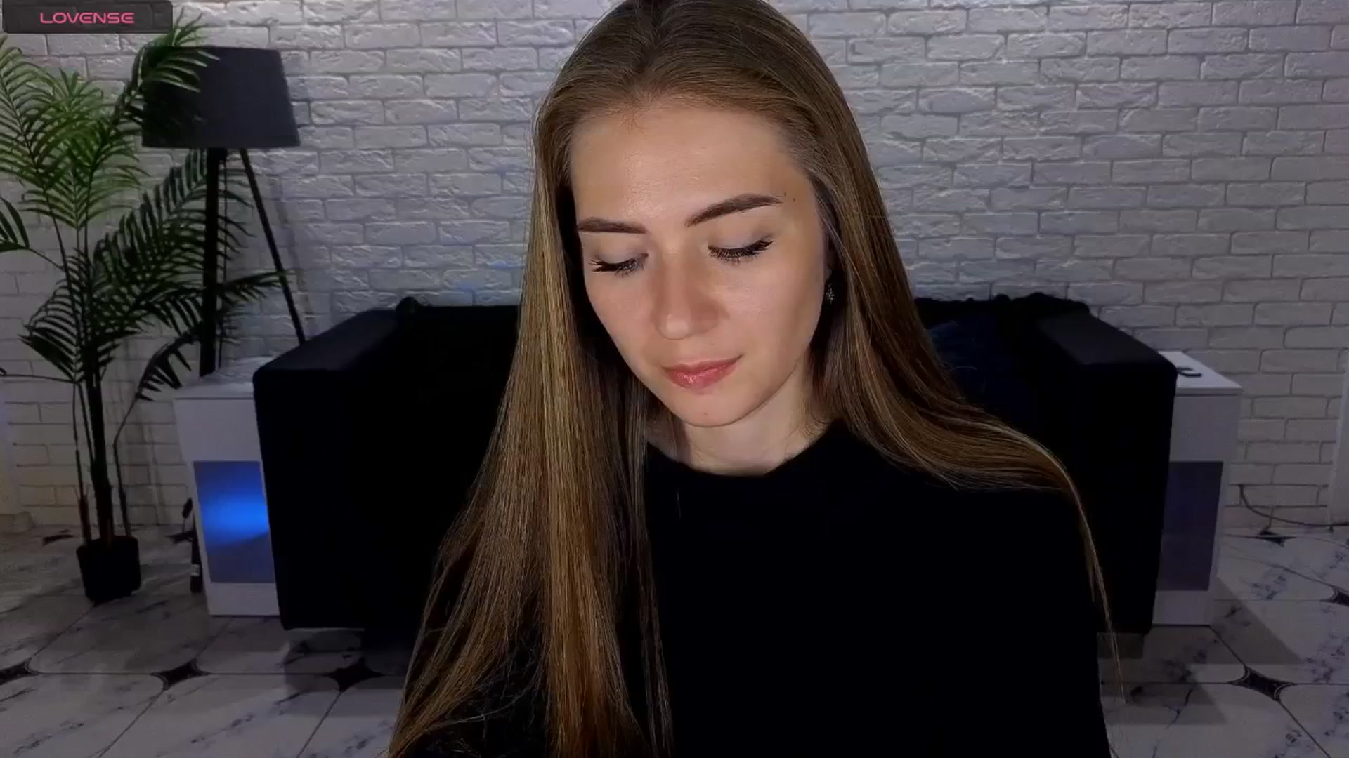 Gallery image thumbnail from Dreameedevil's myfreecams stream on, 07/06/2025, 12:03 image 4 of 20